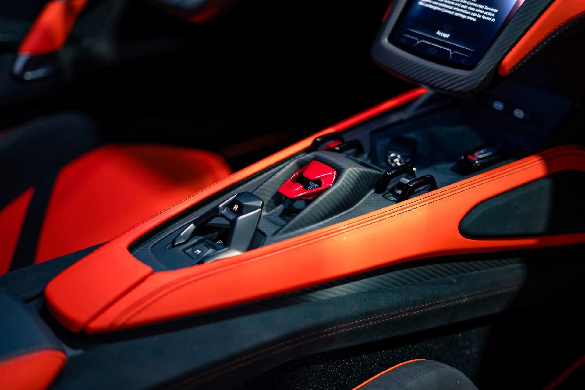 mph009_153031977_Used_2025_Lamborghini_Revuelto_836_MSRP_Full_Body_PPF_Carbon_Roof_1780087440_81ebabee91