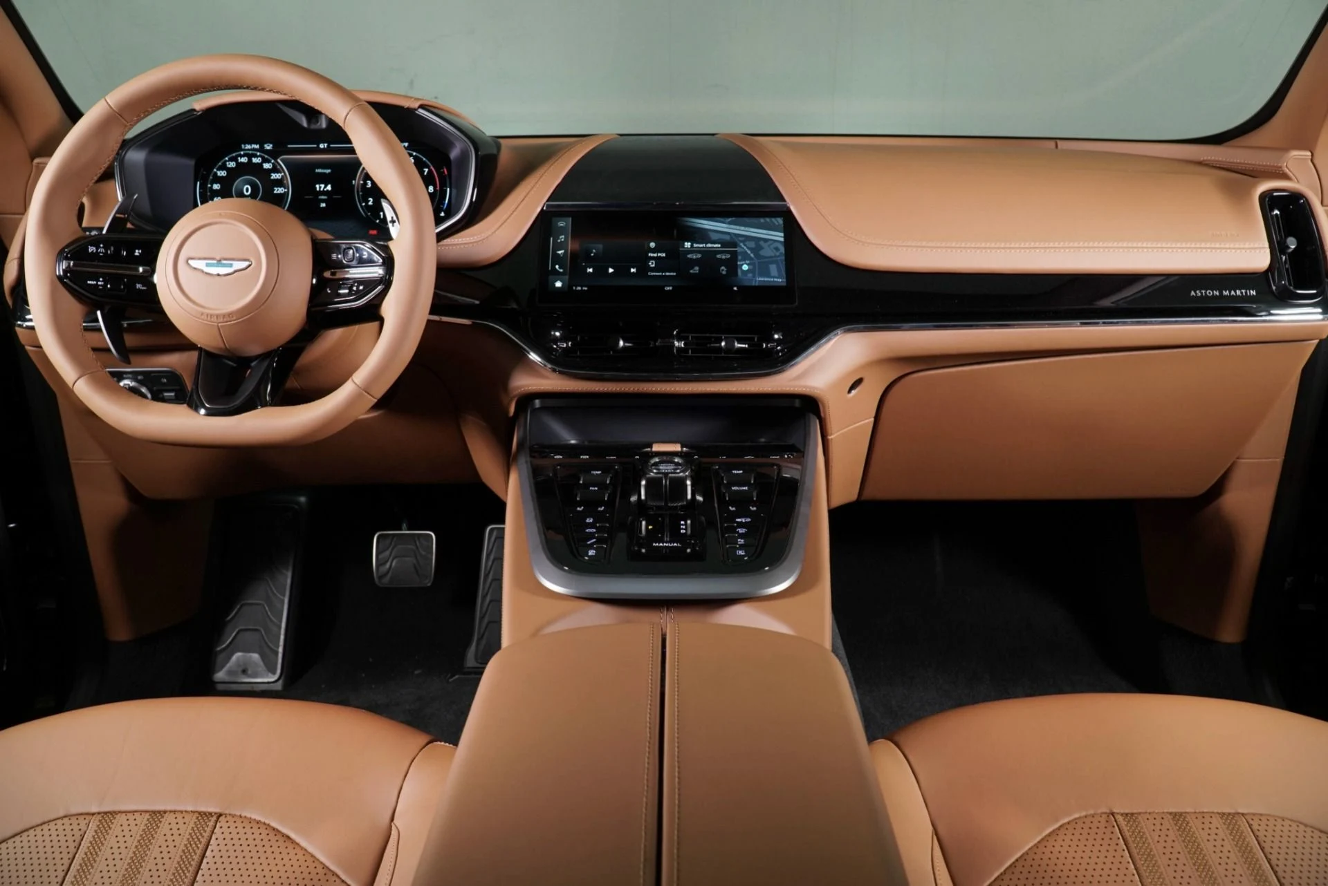 mph009_1533439220_New_2026_Aston_Martin_DBX_707_1769300415_518428b253