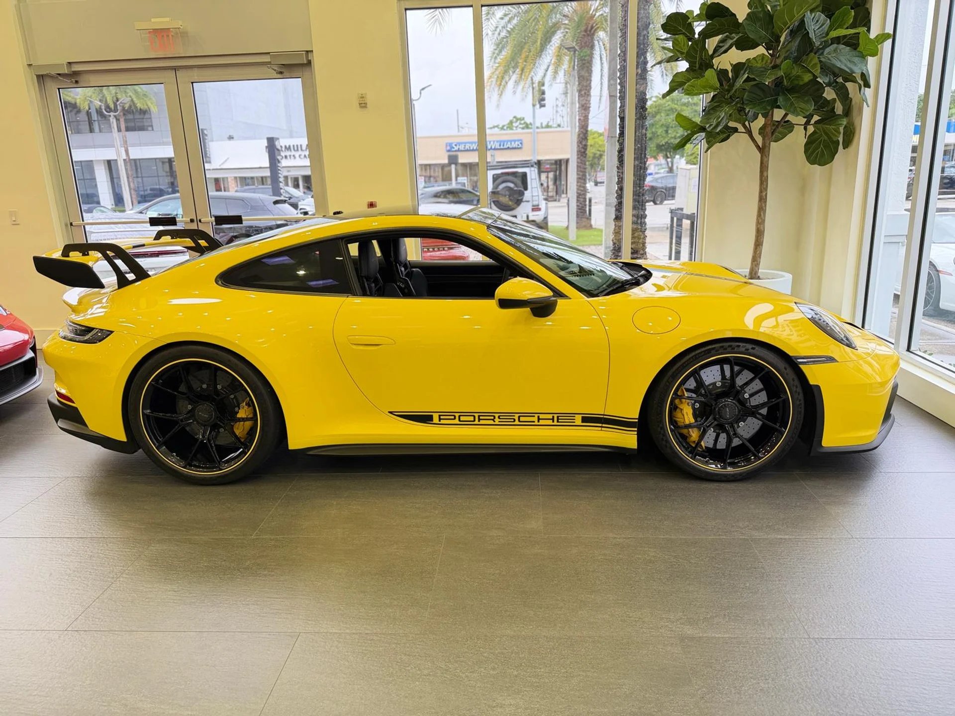 mph009_1536801124_Whats_App_Image_2025_12_22_at_6_10_03_PM_db169e1899