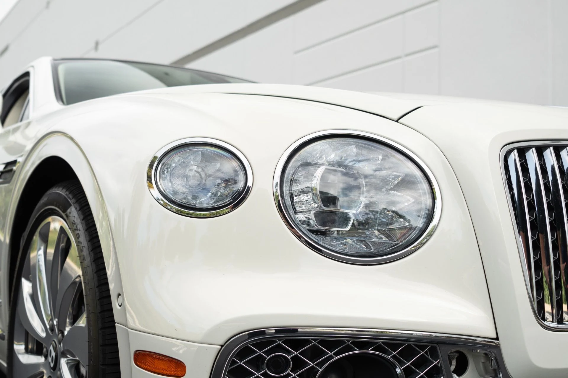 mph009_1537206757_Used_2021_Bentley_Flying_Spur_W12_1764866483_b42f608110