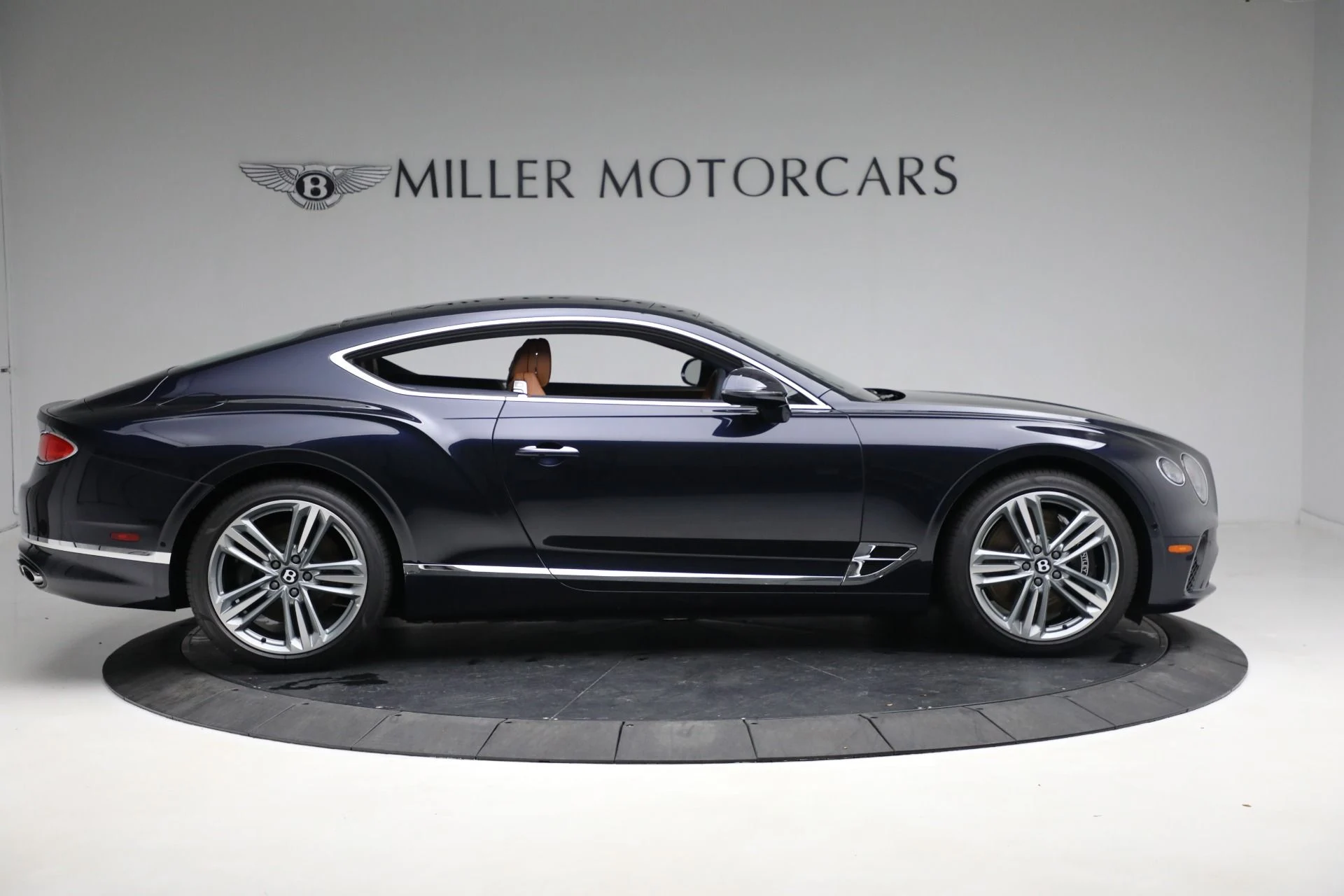 mph009_1538975615_Used_2023_Bentley_Continental_GT_V8_1678831904_8d84904f90