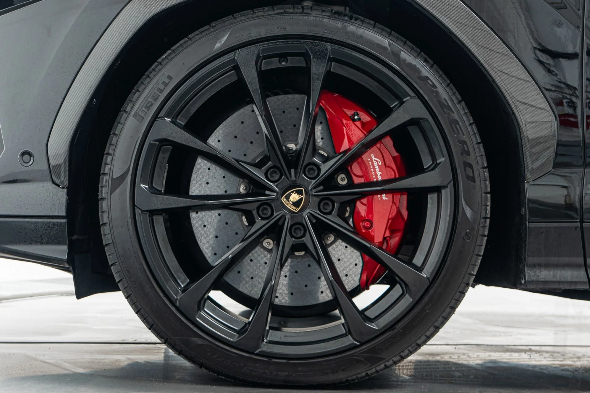mph009_1543371_Used_2021_Lamborghini_Urus_Q_Citura_Interior_Bang_and_Olufsen_Audio_1778530173_55fb49c99b
