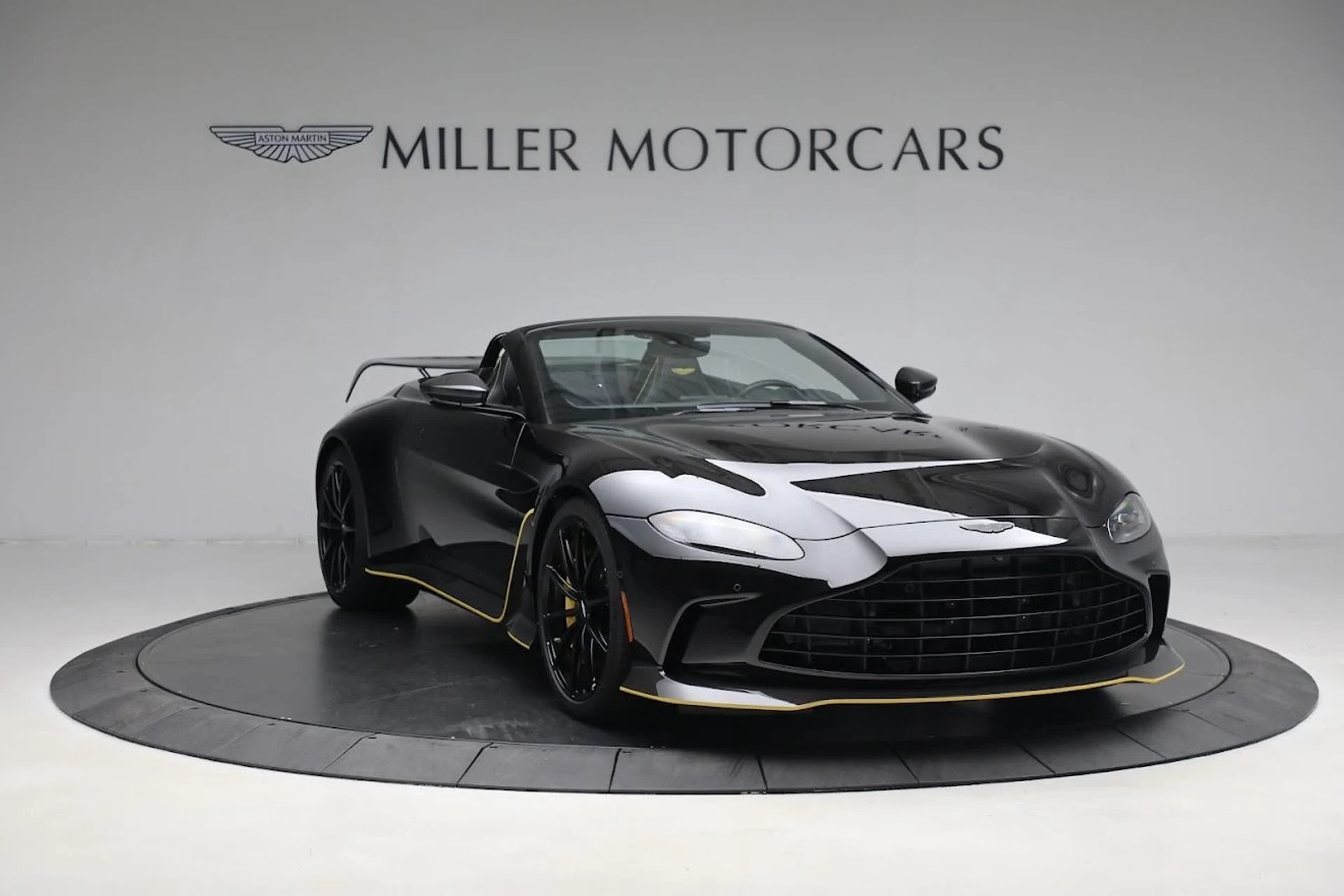 mph009_1545603830_Used_2023_Aston_Martin_Vantage_V12_1687444772_f06f1323d9