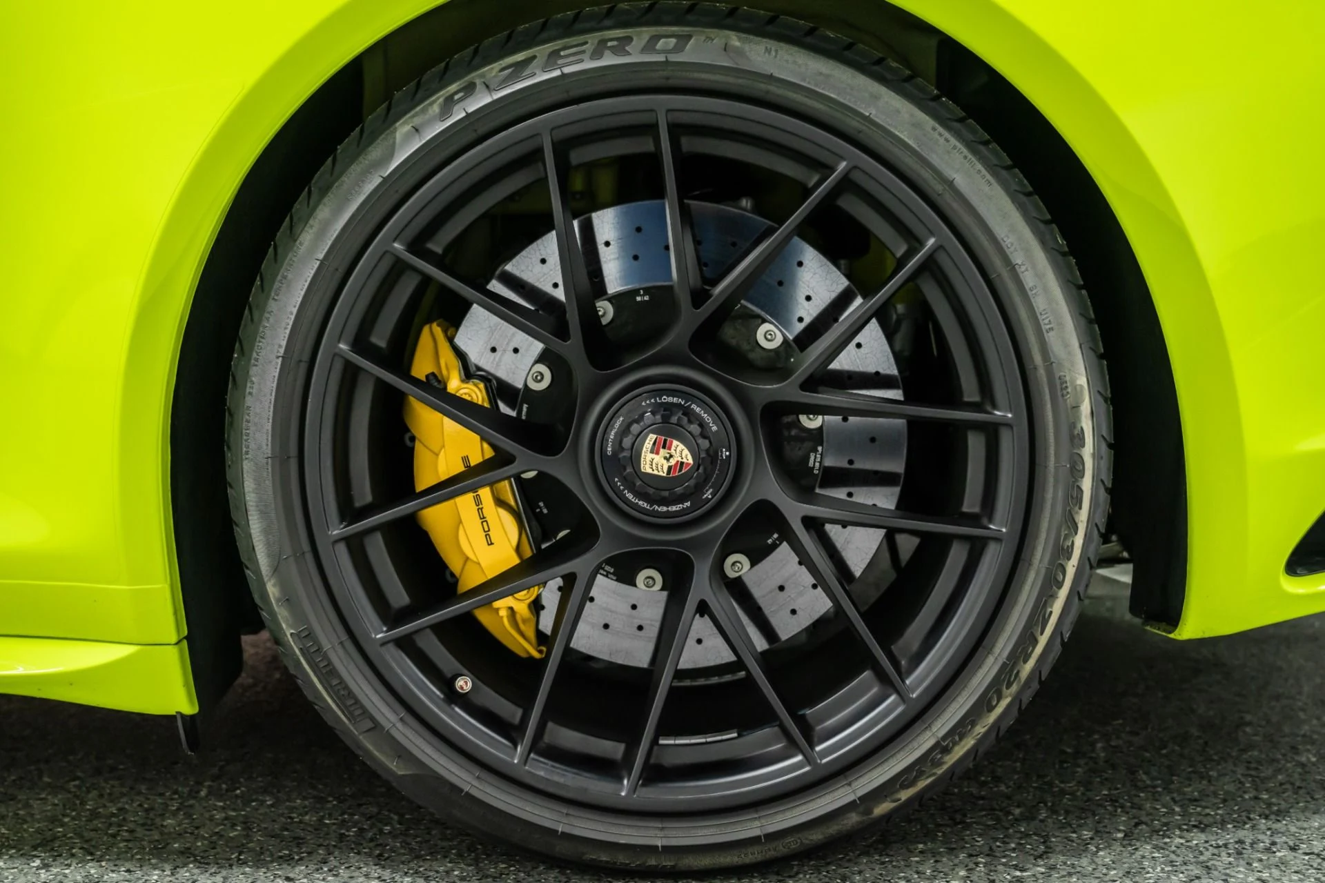 mph009_1550633658_Used_2018_Porsche_911_Targa_4_GTS_PTS_Acid_Green_60k_in_Options_Amazing_1767036323_2c37219fa3