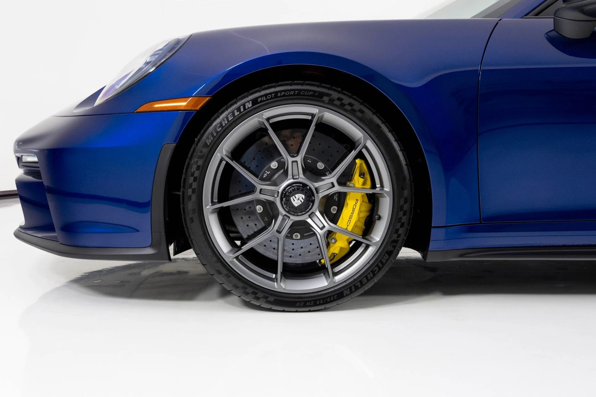 mph009_1550995643_Used_2022_Porsche_911_GT_3_Touring_1764706391_ca037d0bf8