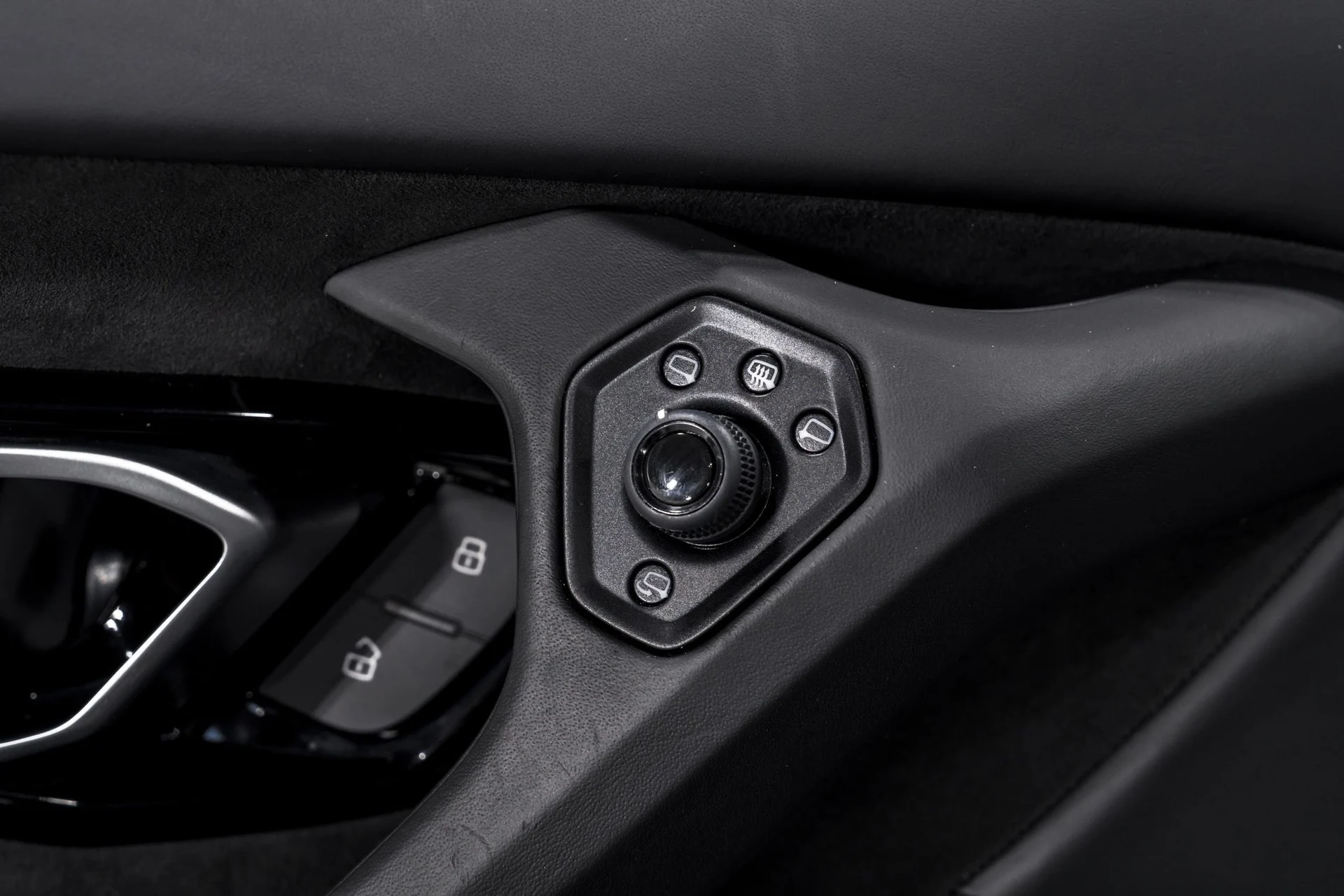 mph009_1551575885_4b8038398caa99ad5f820aa92a1ebd14x_43afe3c579