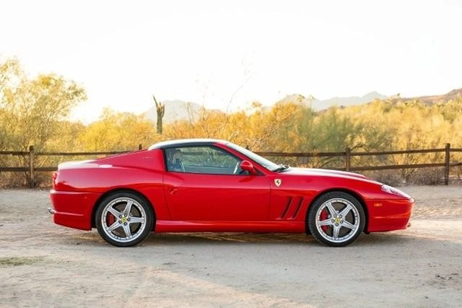 mph009_1556097199_Used_2005_Ferrari_Superamerica_1773854911_7e4611649b