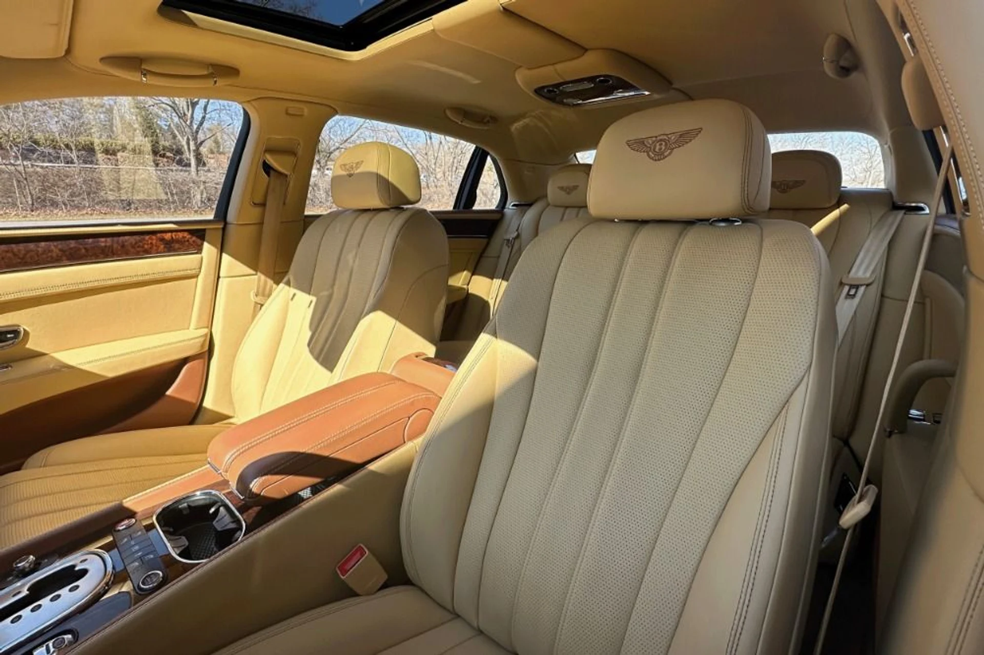 mph009_1557523751_Used_2014_Bentley_Flying_Spur_1773932077_e288f3865a