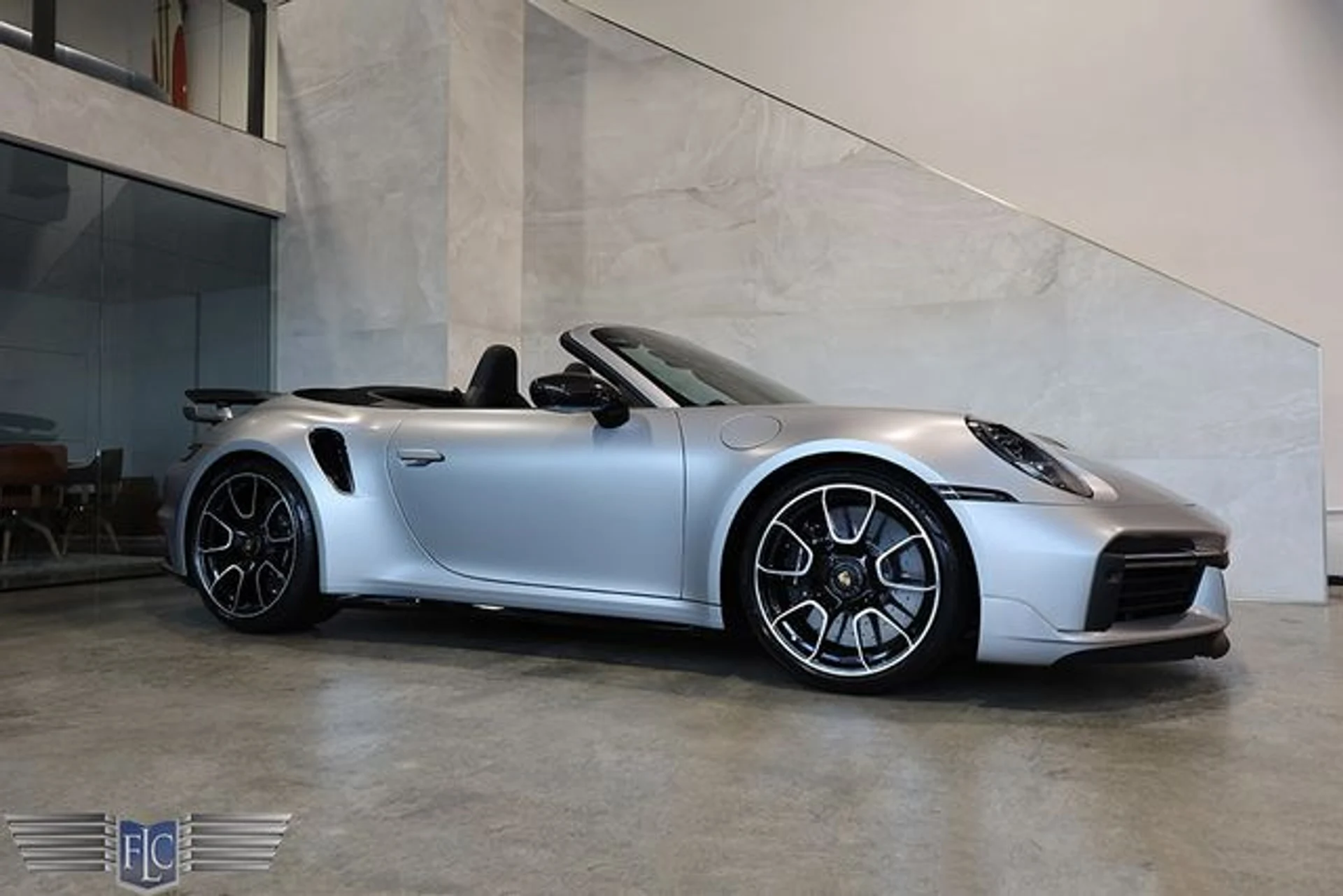 mph009_1567992992_used_2025_porsche_911_turboscabriolet_9689_23063481_14_640_ba33a3d89c