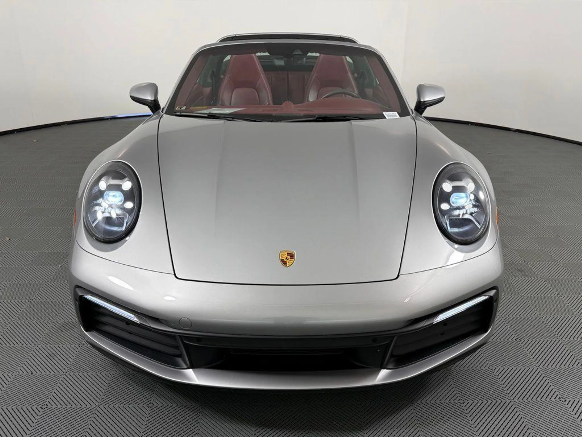 mph009_157423563_F_jj_NW_5q_Cs_IN_1m0_Tv_Fk_Yl5s_TELM_80da4277f4