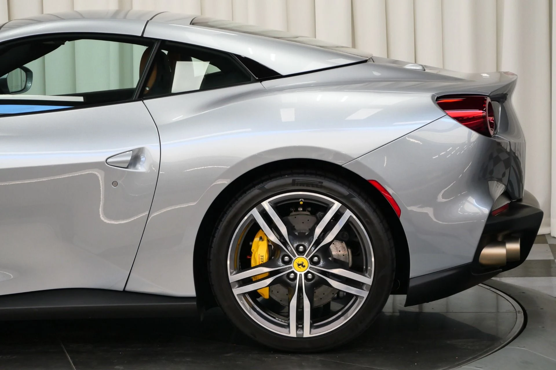 mph009_1578838232_Used_2022_Ferrari_Portofino_M_1754510991_6741a627d3