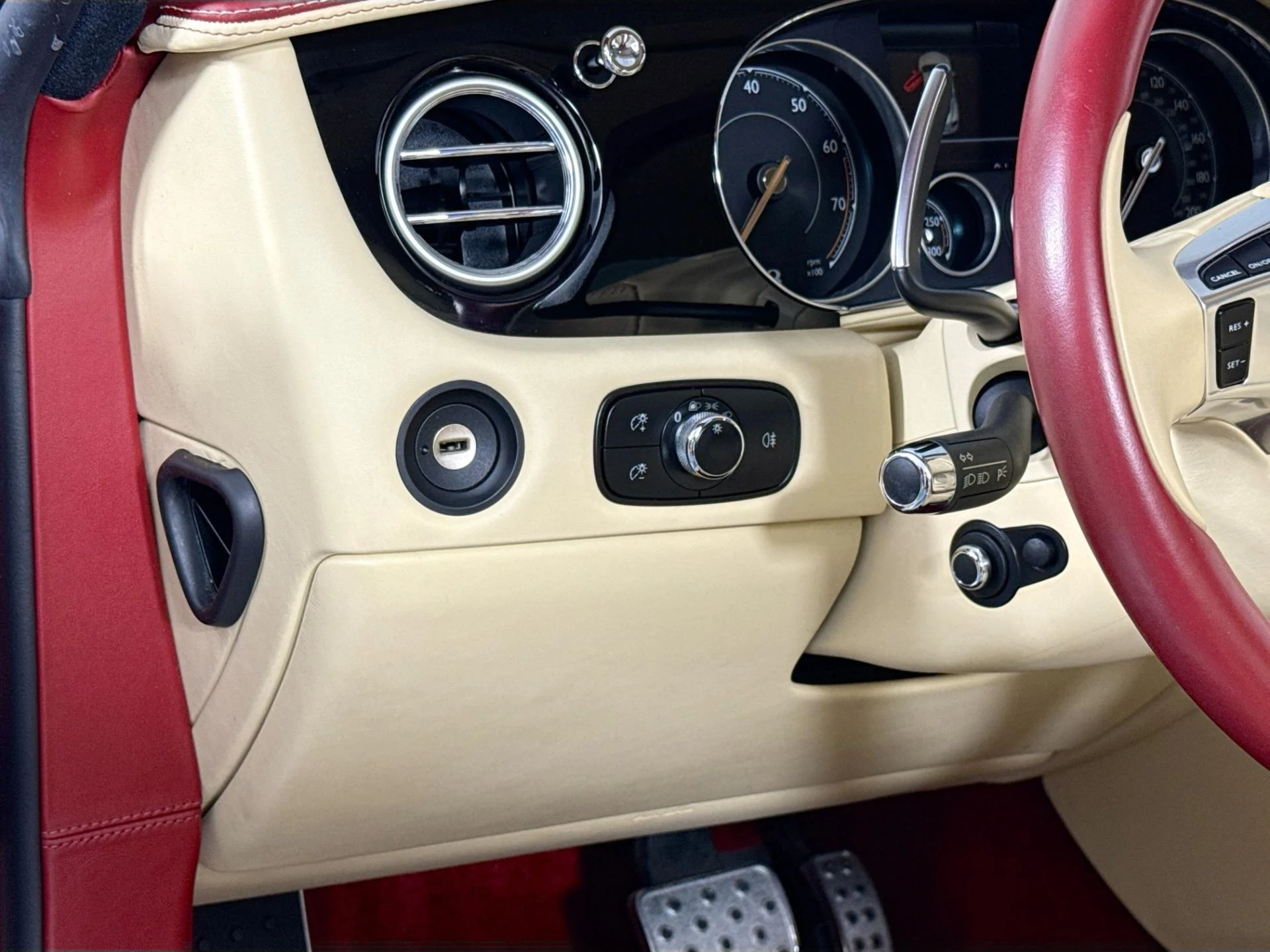 mph009_1589113949_Used_2017_Bentley_Continental_GT_1784665764_f42fd33054