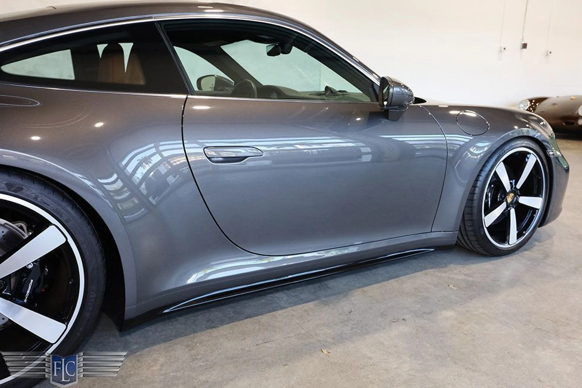 mph009_1596937708_used_2023_porsche_911_carrera4smanualcoupe_9689_22556560_10_1024_ad56338399