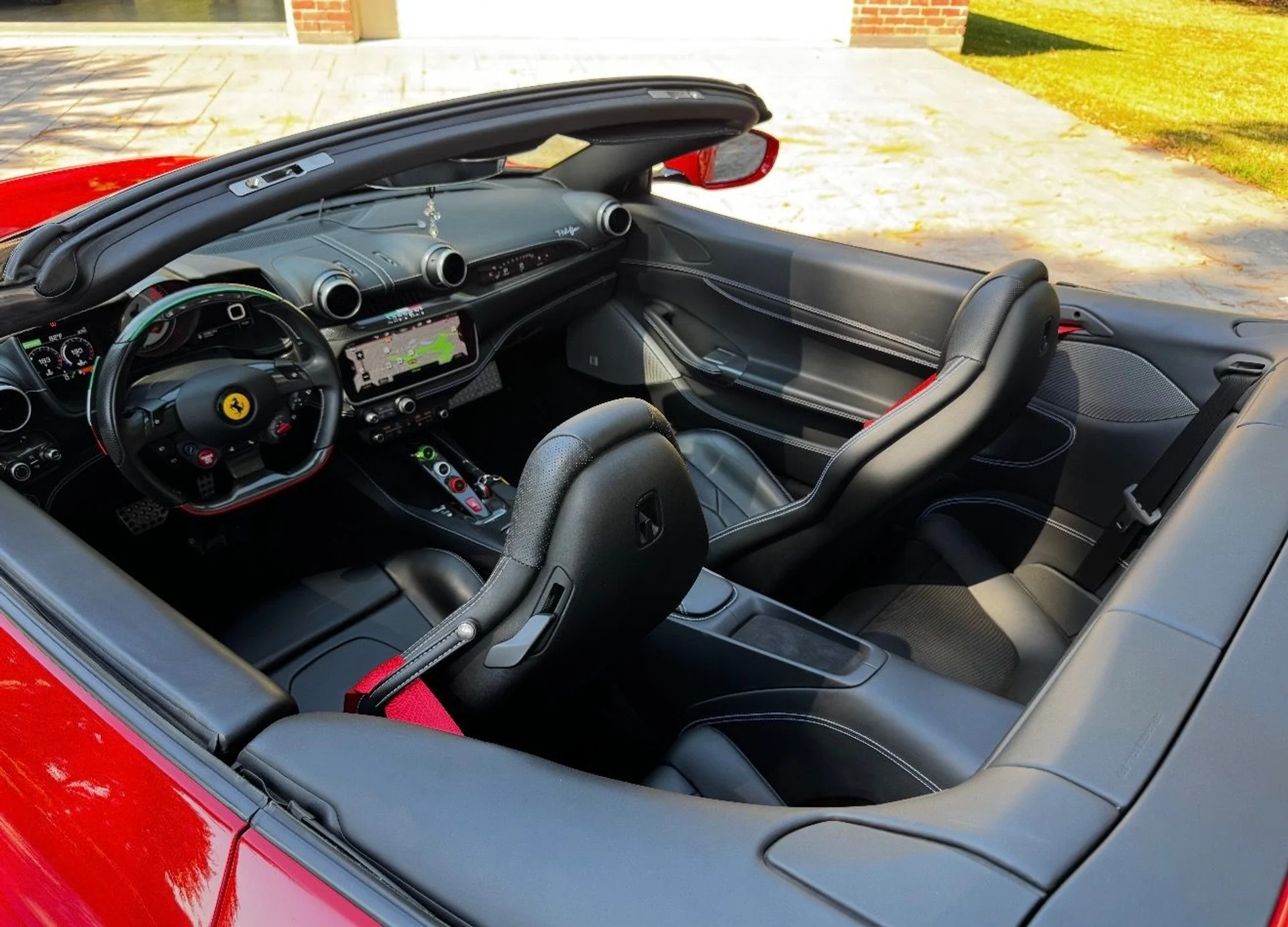 mph009_1603483556_Used_2019_Ferrari_Portofino_1760471447_6a95072aa9
