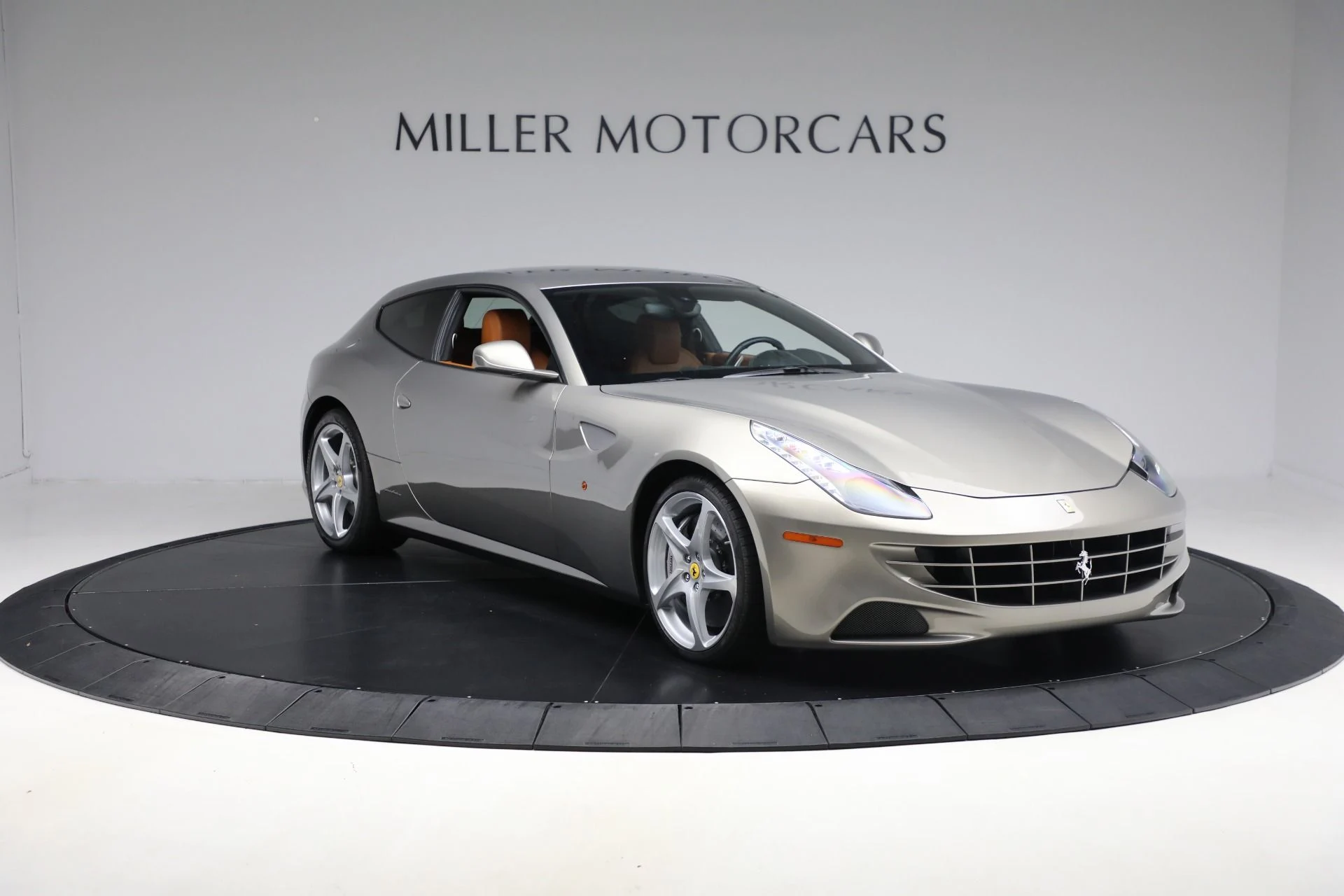 mph009_1607288594_Used_2012_Ferrari_FF_c43946a2a1