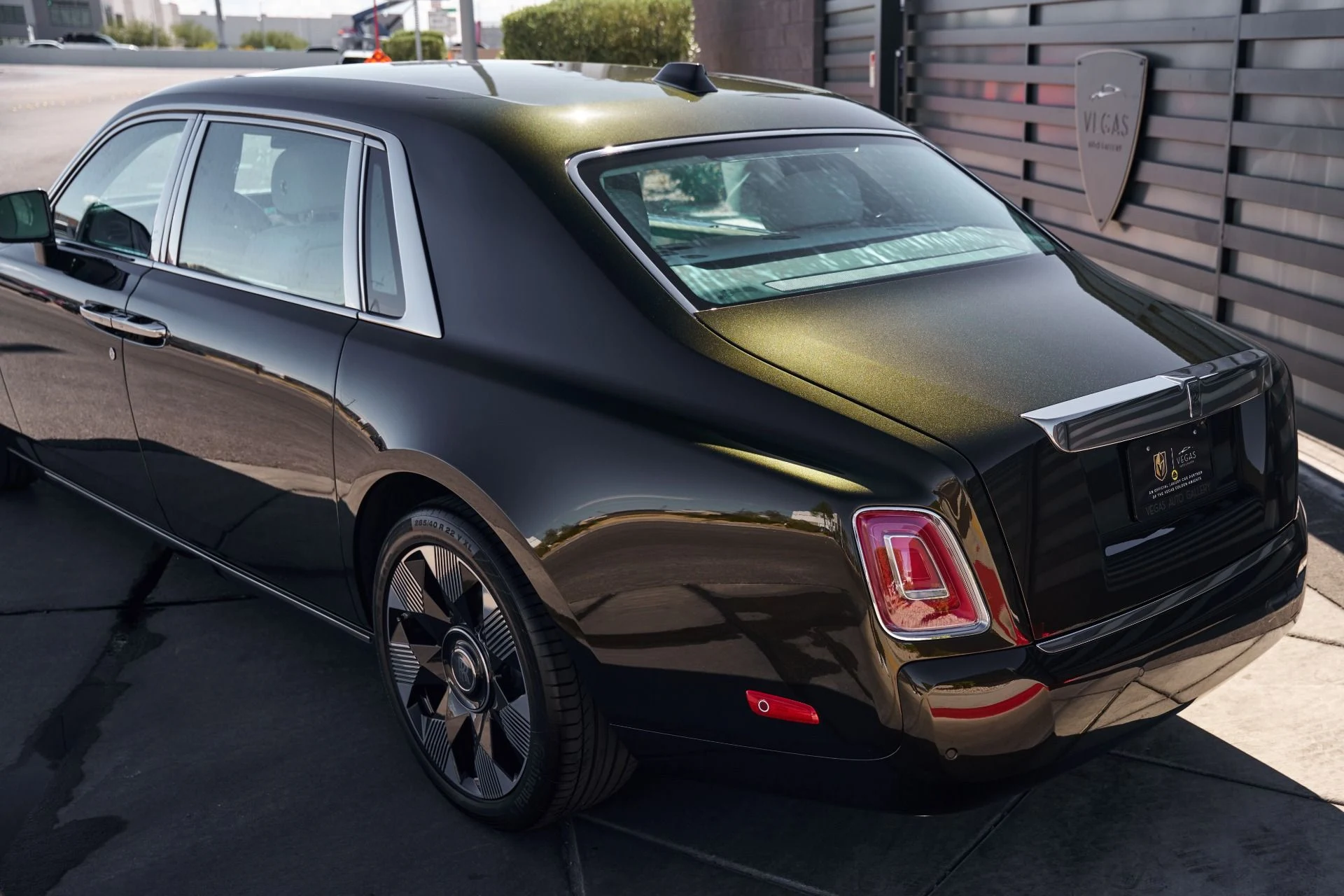 mph009_1616404383_Used_2026_Rolls_Royce_Phantom_Base_1792615132_45d9fefd96