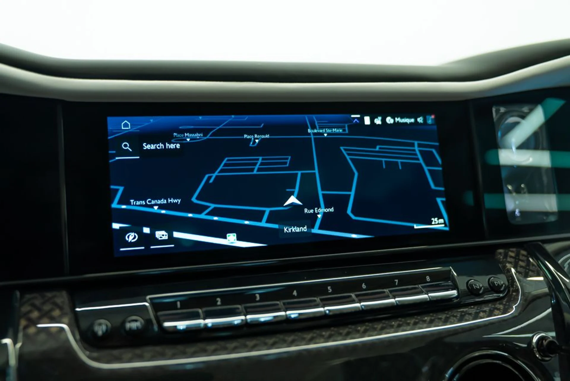 mph009_1620986210_rolls_royce_cullinan_2025_jpg_v_1768928641_ecdc7643d6