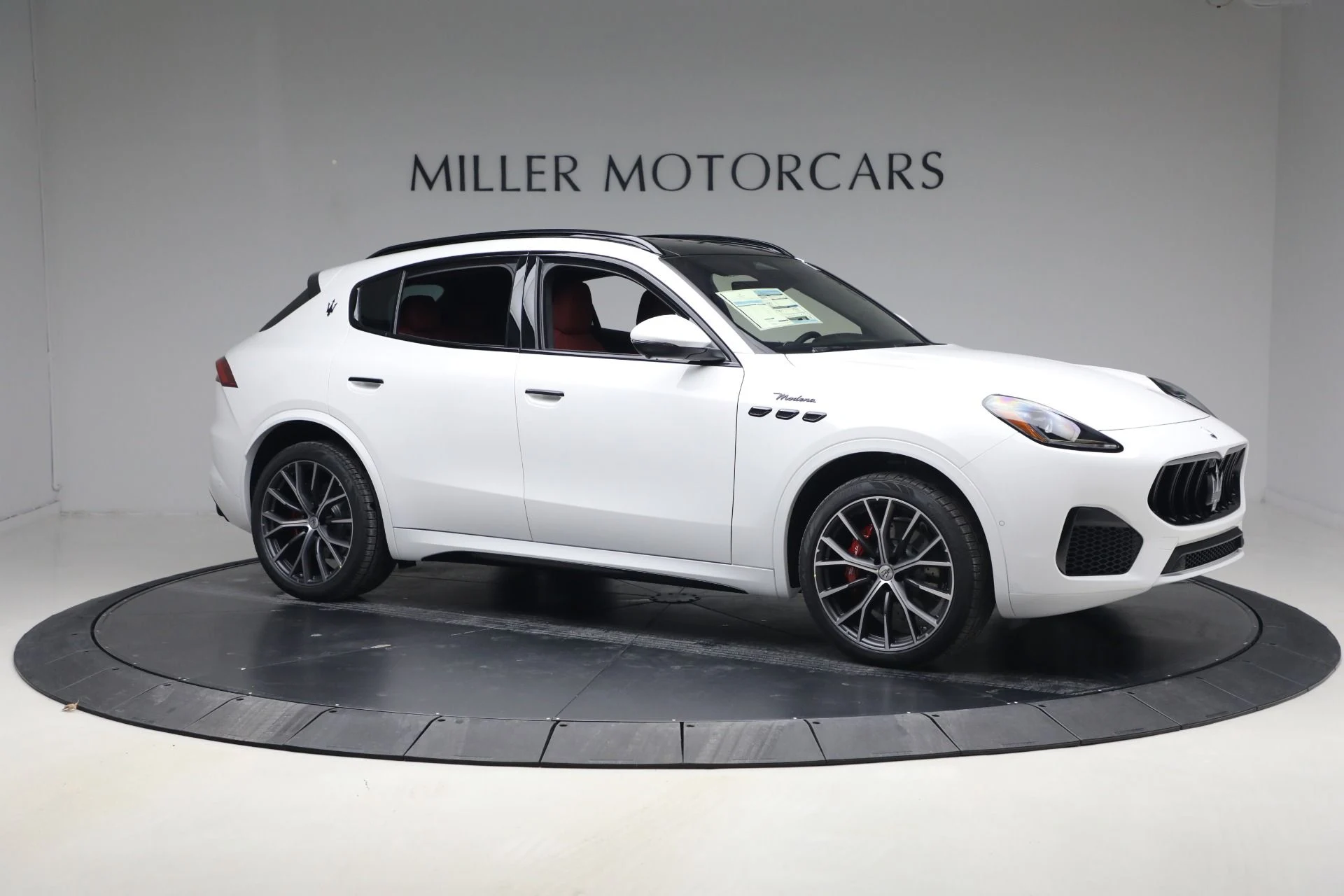 mph009_1623118633_New_2026_Maserati_Grecale_Modena_1769722385_e24ad06ad5