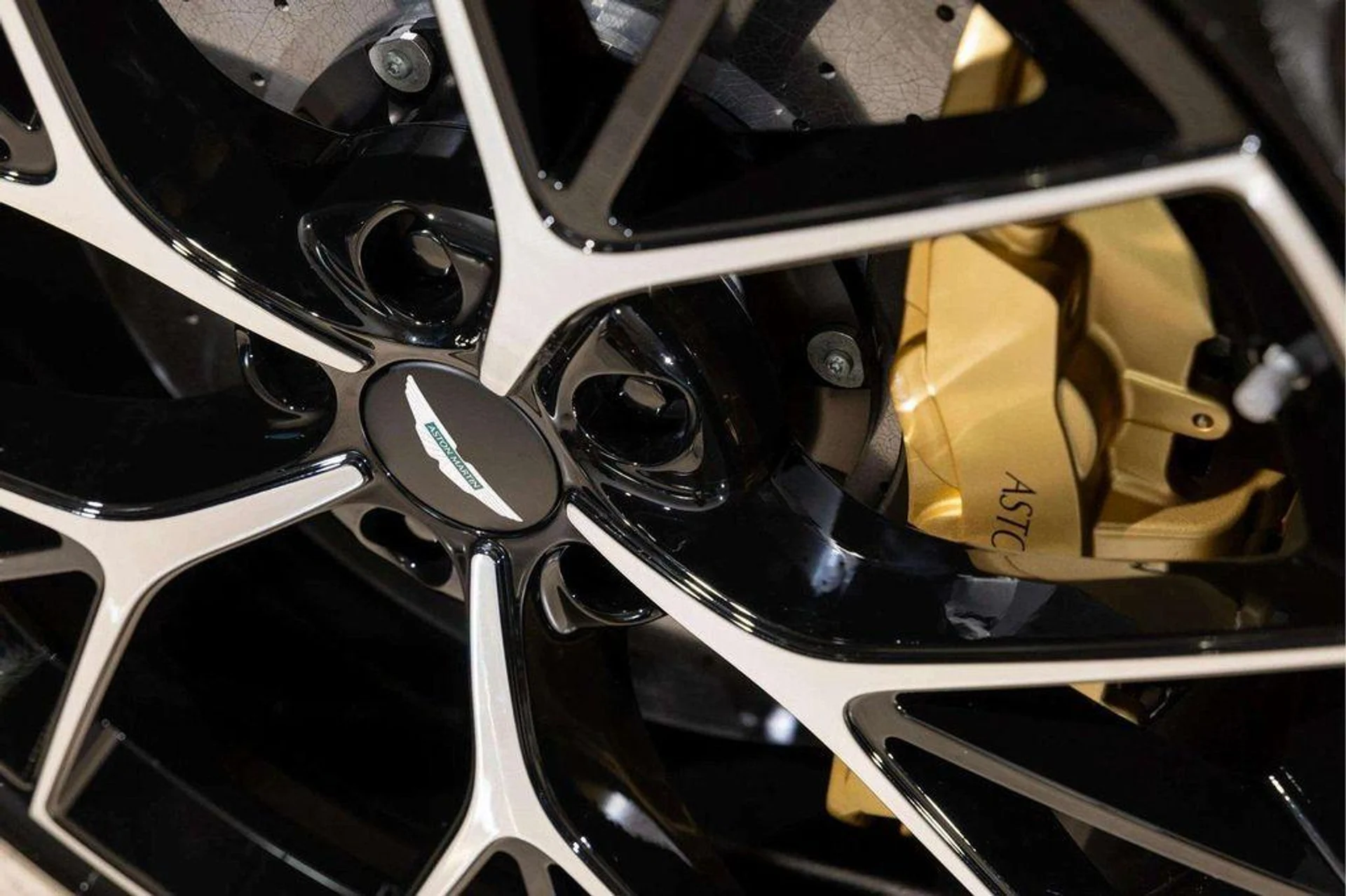 mph009_162312634_A_Zu_X_Uqebm8_Rk_P_Nt_C7b_i_HME_Dgqw_0ec5a51da2