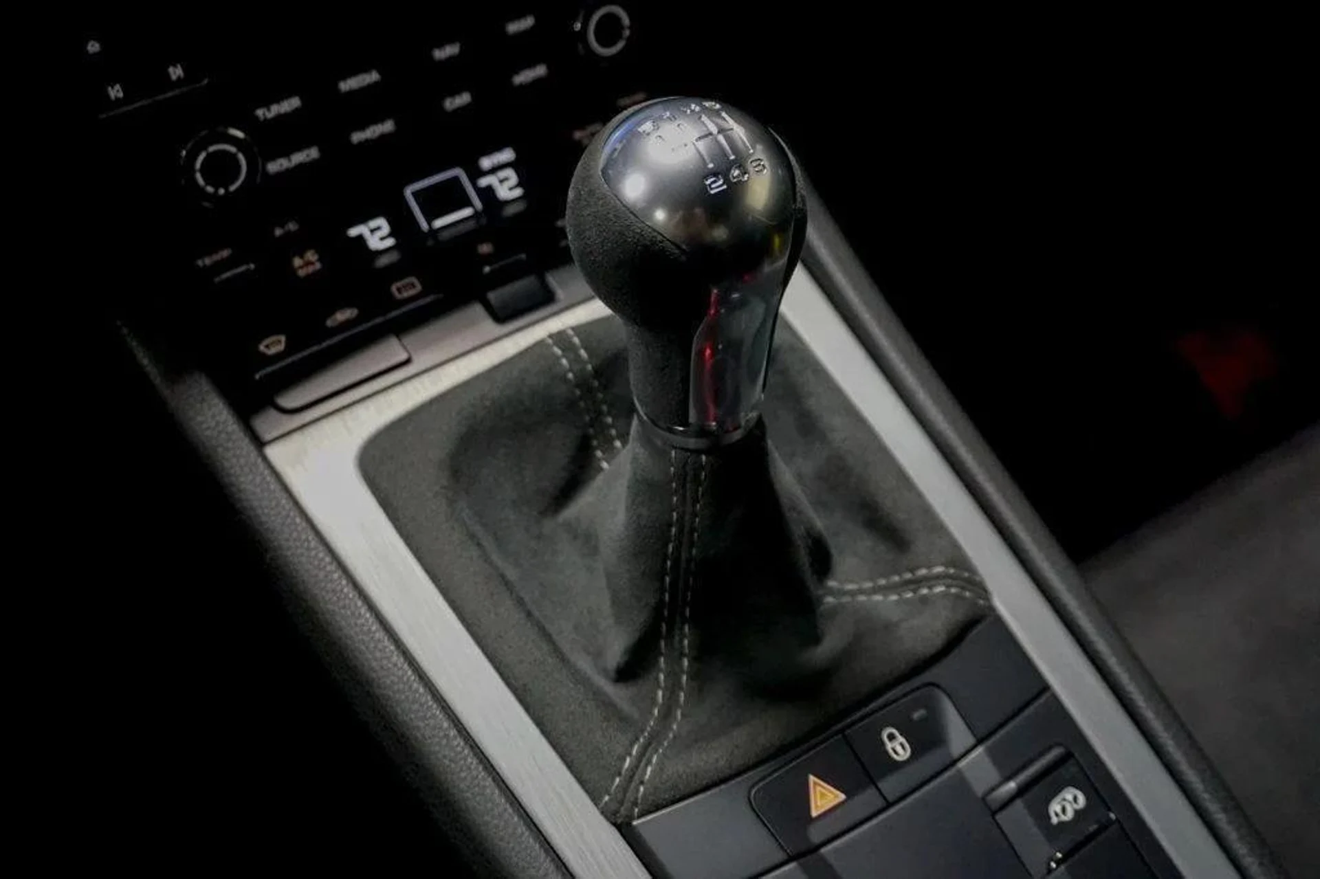 mph009_1639045598_zzaras0z_yo4_WQ_Vna3_v6_ZHZ_Mmw_710186778b