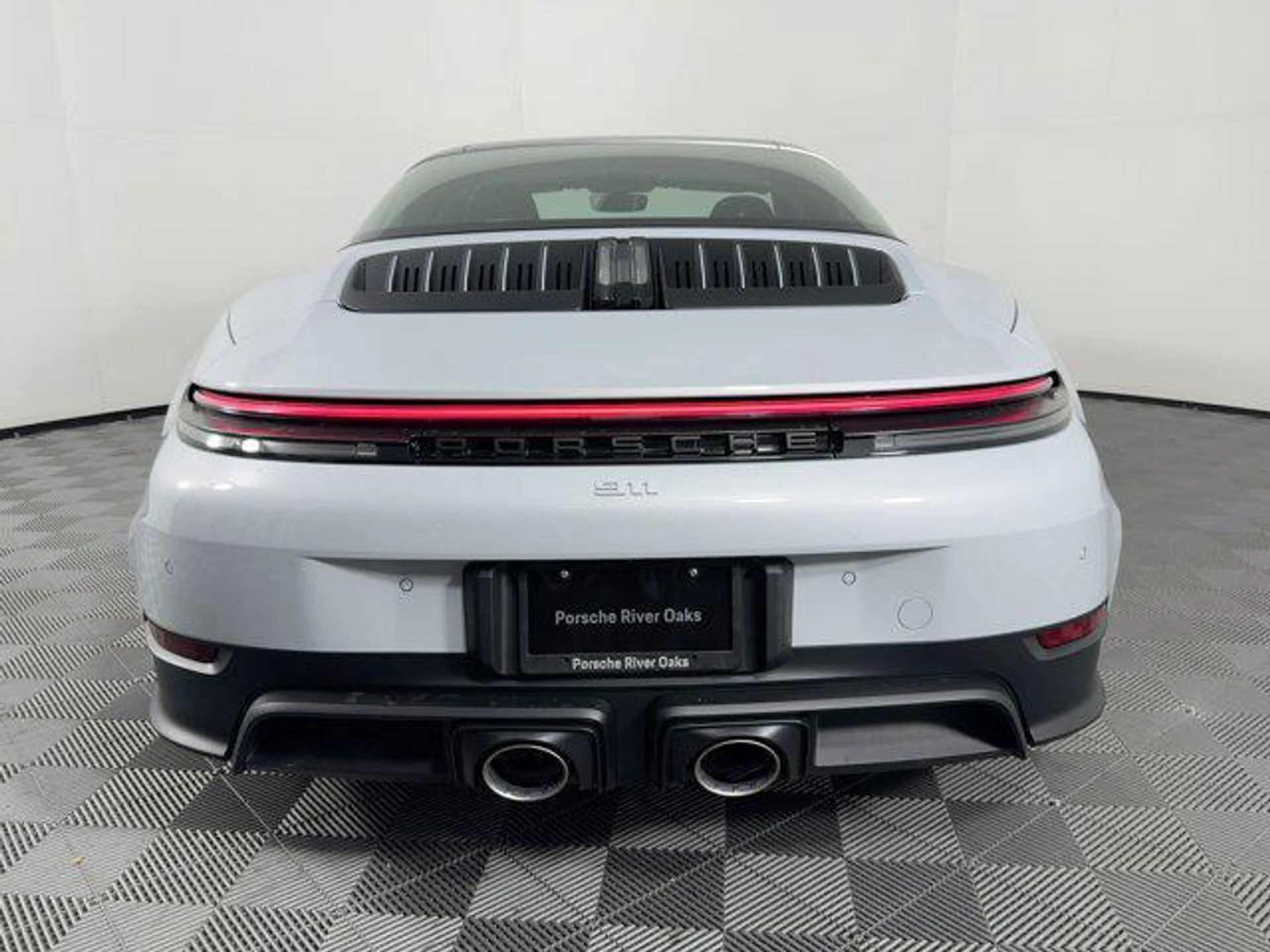 mph009_1659305402_Cu_XHKM_Gy_In_F_Nas_L6_X95_Ot_Oh_K_Ic_73d9cfec2b