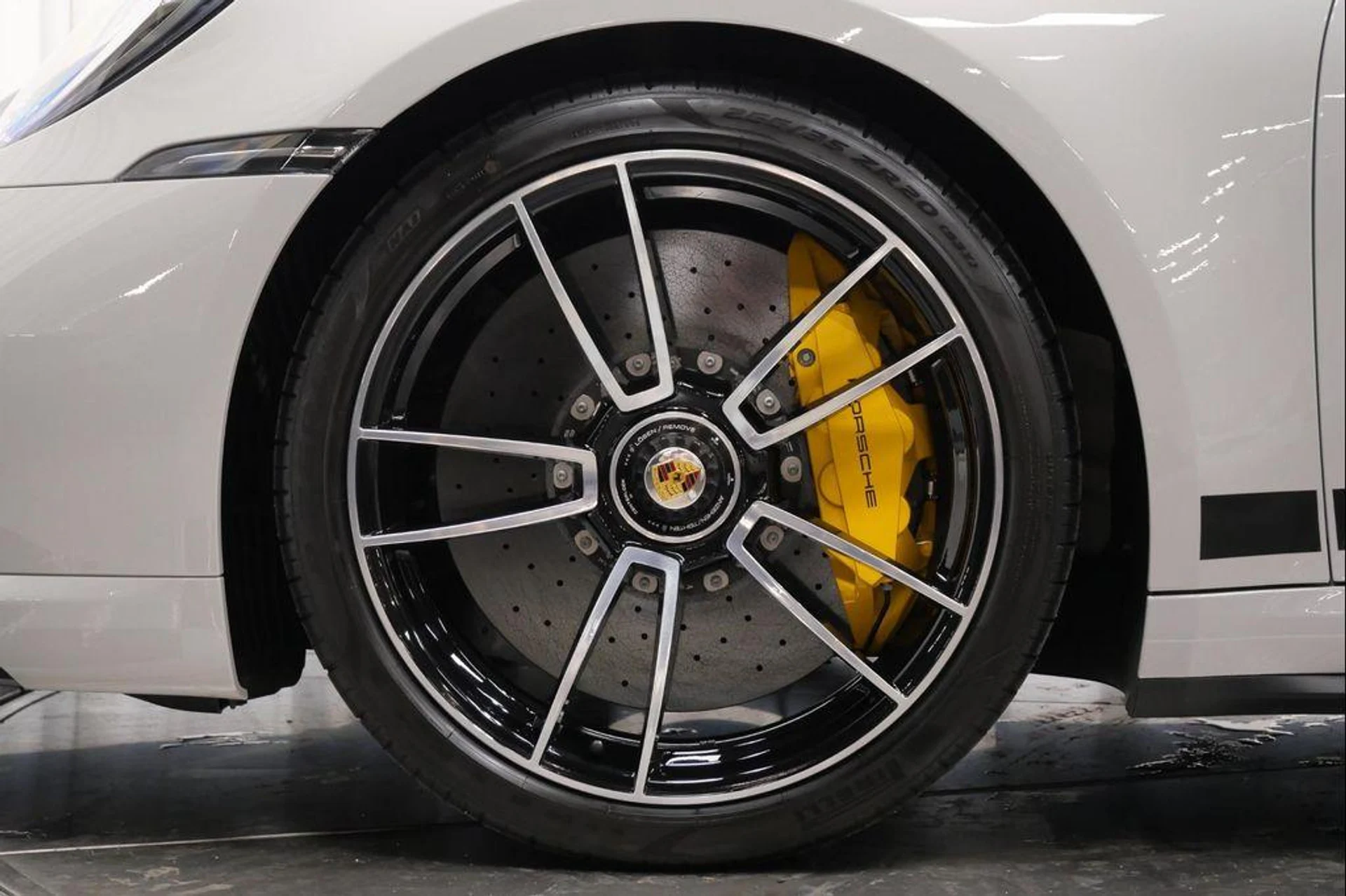 mph009_1660999215_Ro2wcw5hs_Rj_Fik_Uel_MI_9h_DA_Hj3_A_c623a6e7a2