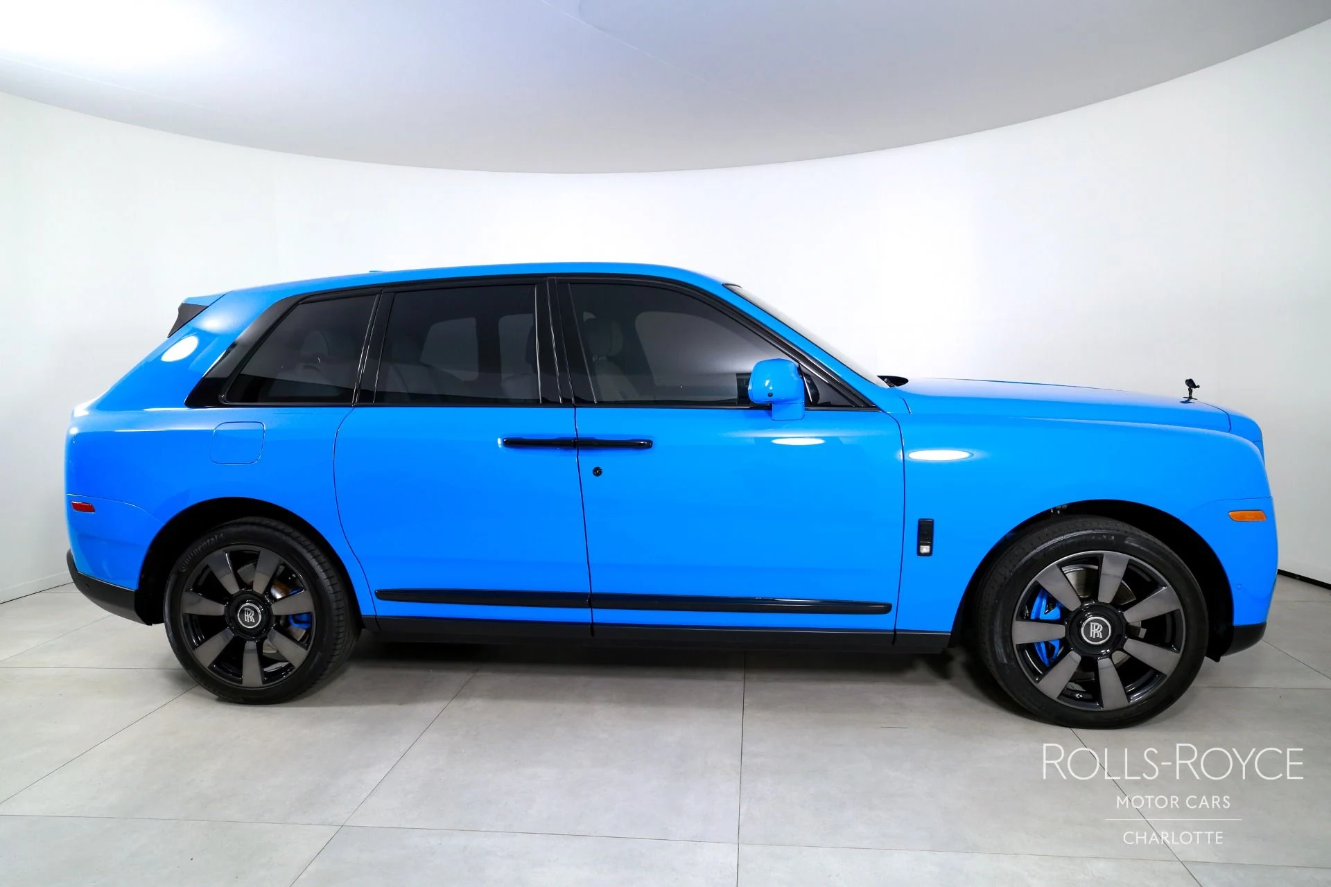 mph009_1661146487_Used_2023_Rolls_Royce_Cullinan_1771369577_52346850b1