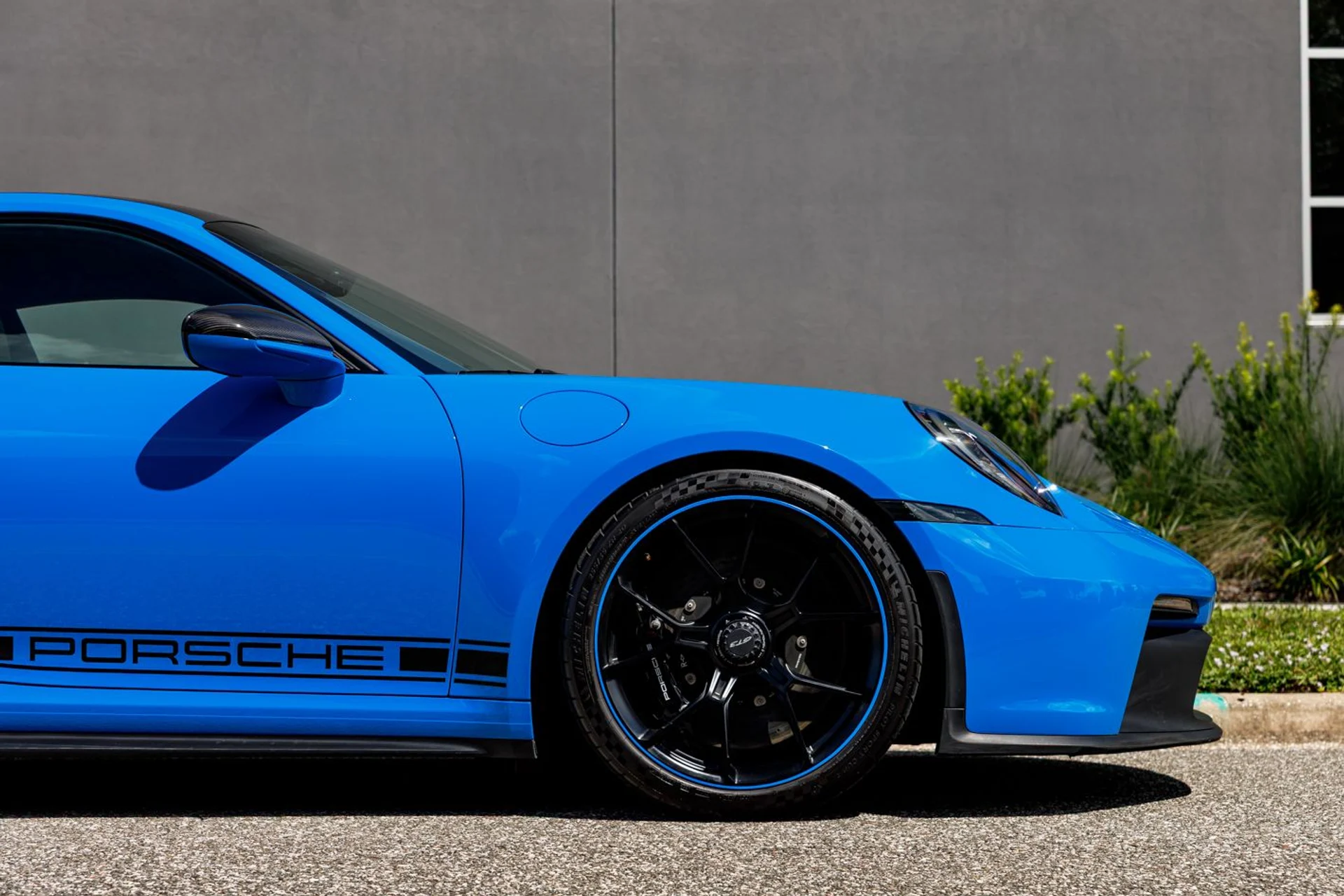 mph009_1661225598_Used_2022_Porsche_911_GT_3_812ac97137