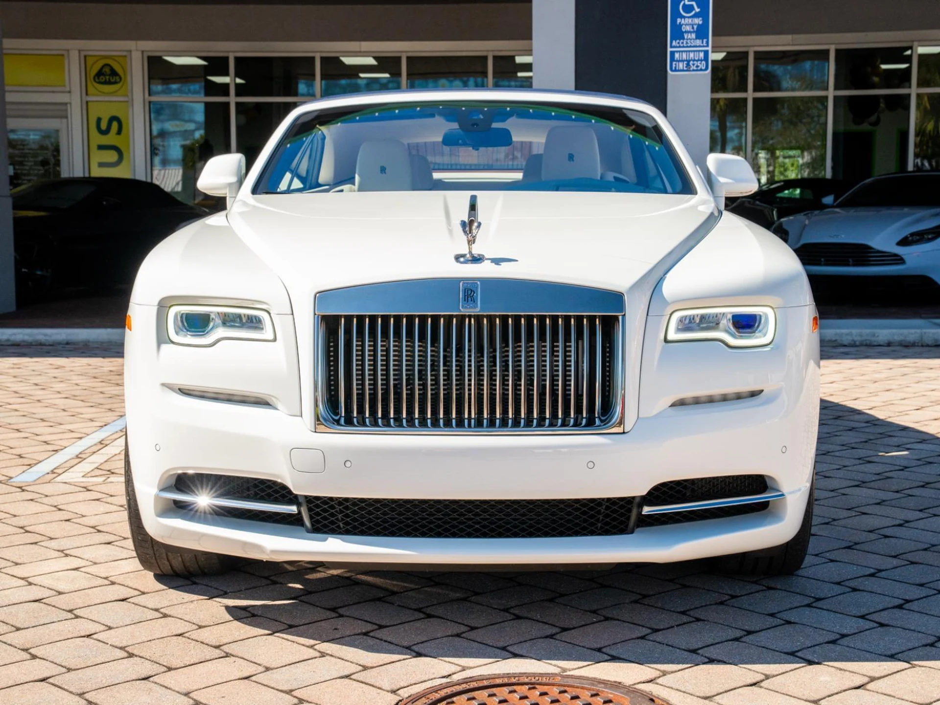 mph009_1666108636_Used_2016_Rolls_Royce_Dawn_2dr_Convertible_1769595362_db5198f9f3