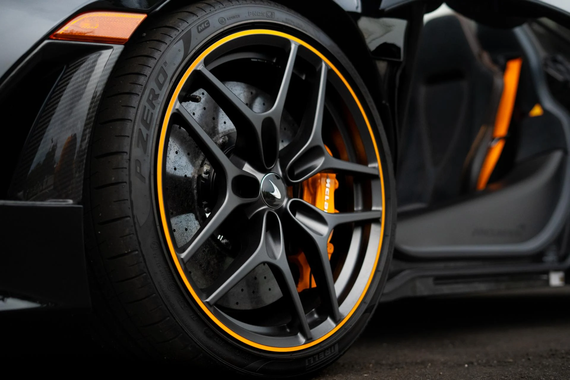 mph009_1670302536_Used_2024_Mc_Laren_750_S_Spider_5fd4c8d229