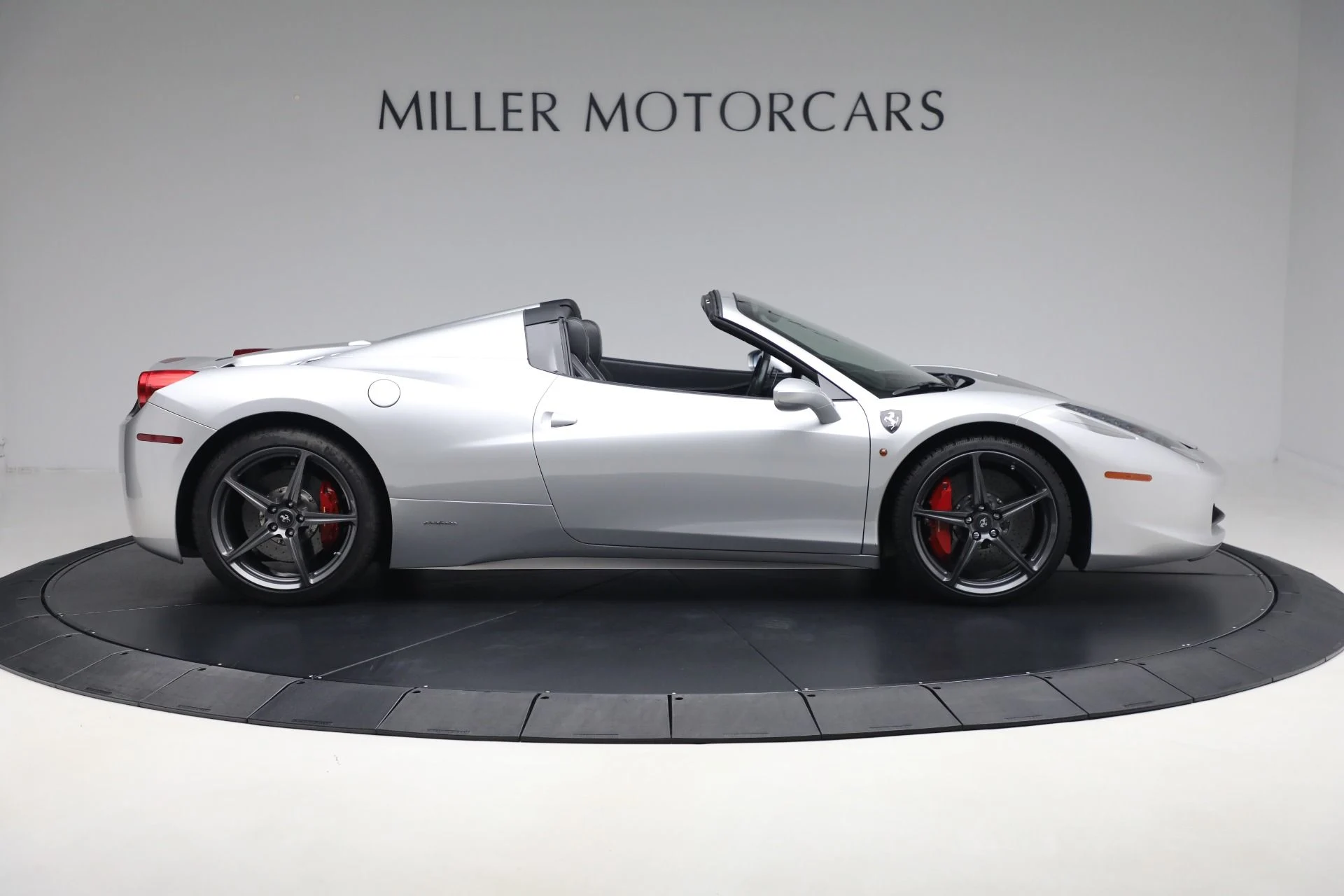 mph009_1671819153_Used_2015_Ferrari_458_Spider_3fe032579e