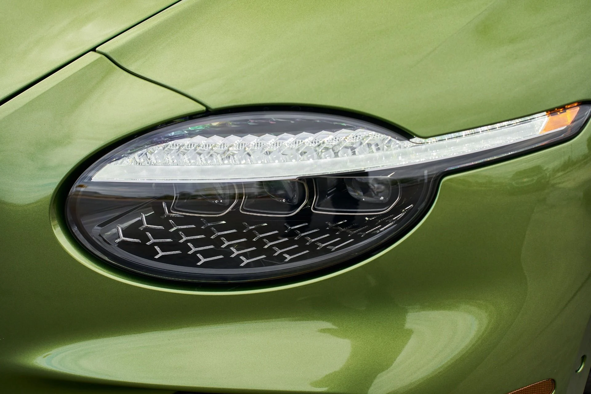 mph009_1684158031_Used_2025_Bentley_Continental_GT_Speed_1763168578_9abc1ee481