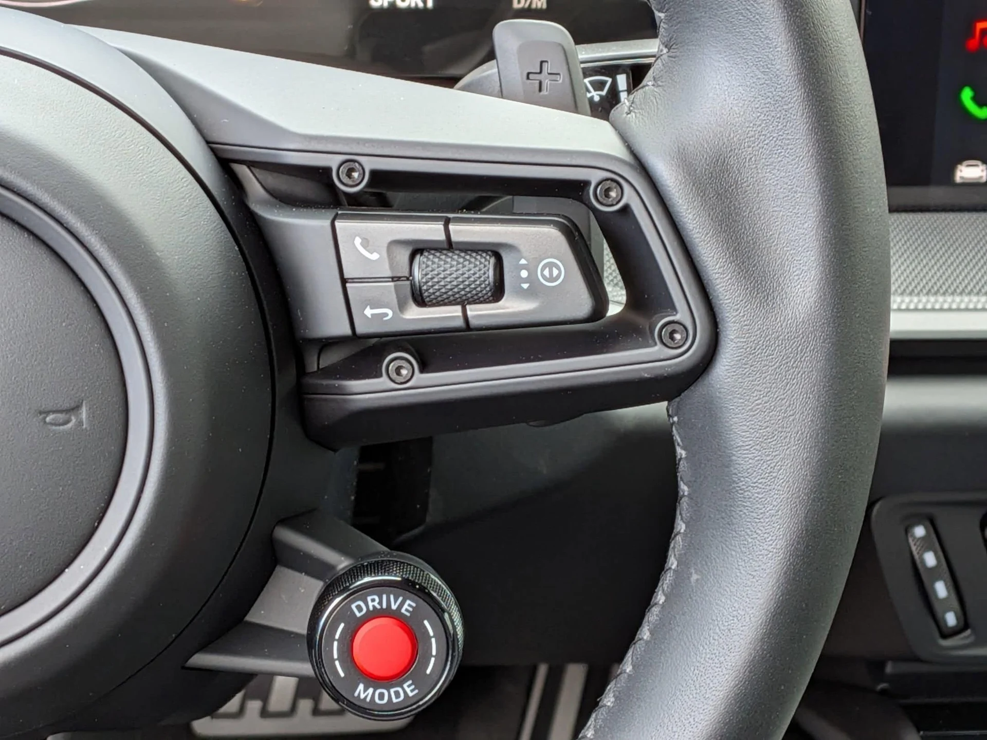 mph009_168782141_b1d87b800627239c17cb6e6a172b911cx_34ff4fa96b