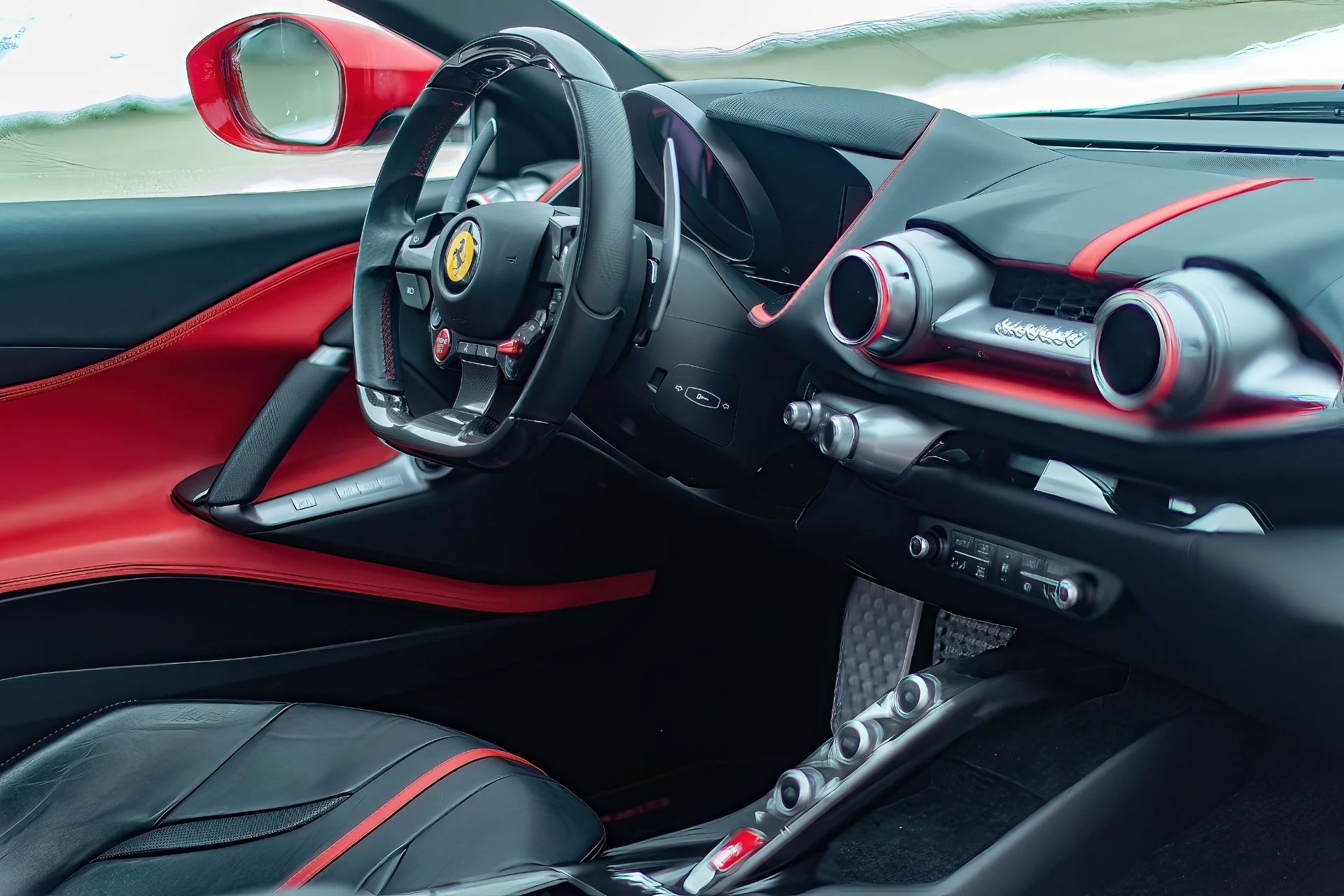 mph009_1699444324_Used_2020_Ferrari_812_Superfast_1765217828_d143aada2d