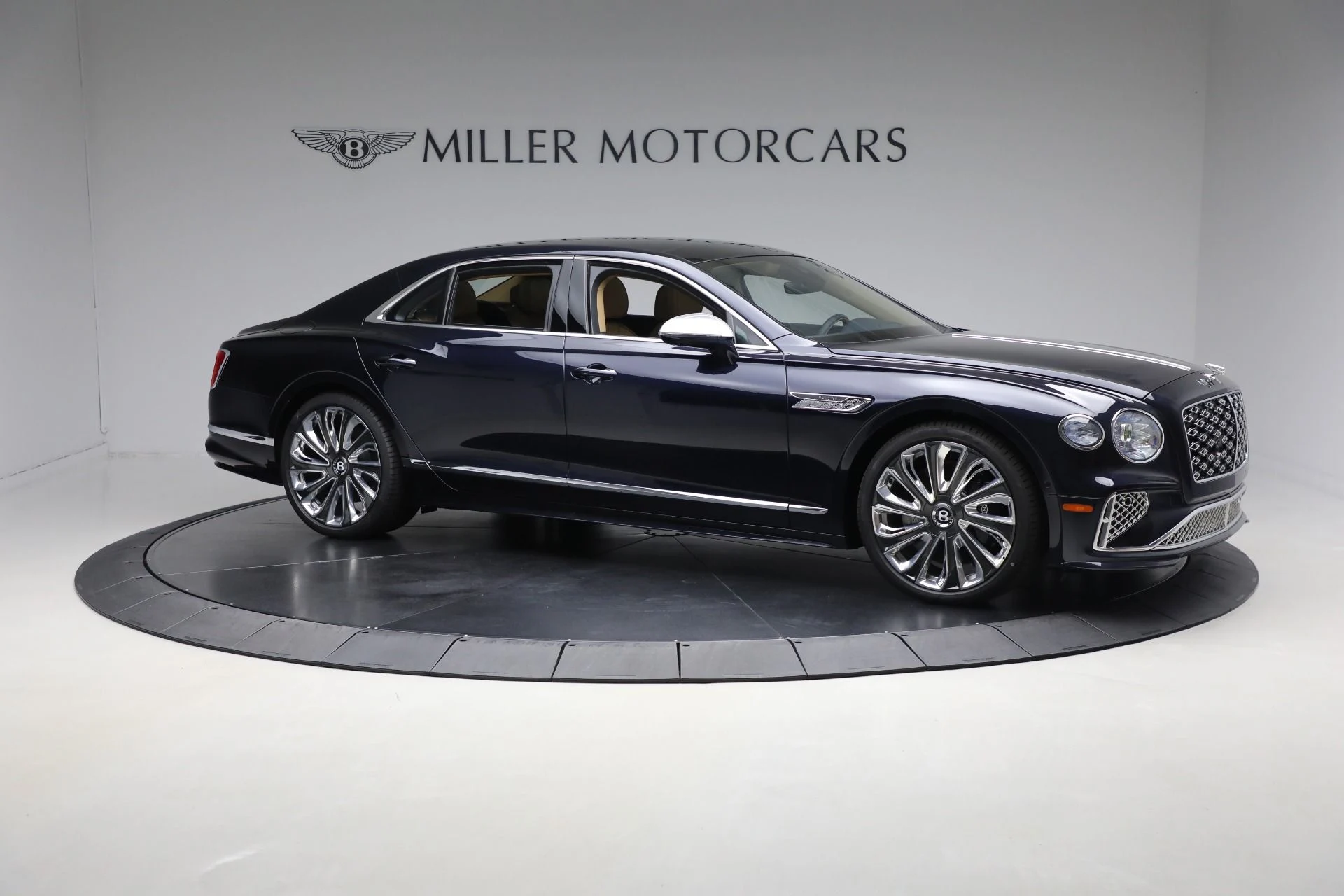 mph009_1700817460_New_2025_Bentley_Flying_Spur_Mulliner_56315caa38