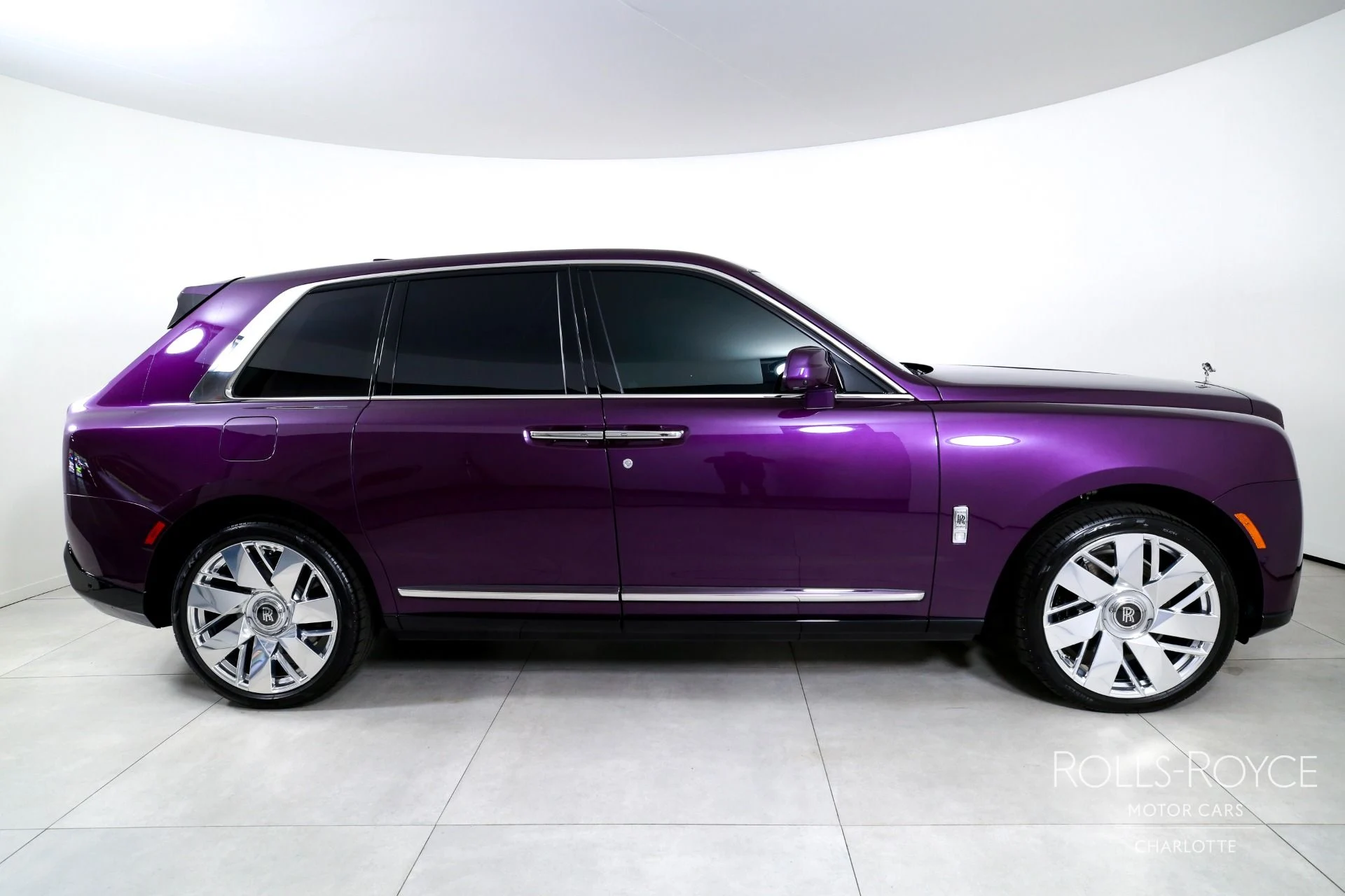 mph009_1703109194_Used_2025_Rolls_Royce_Cullinan_1790089406_74835e9848