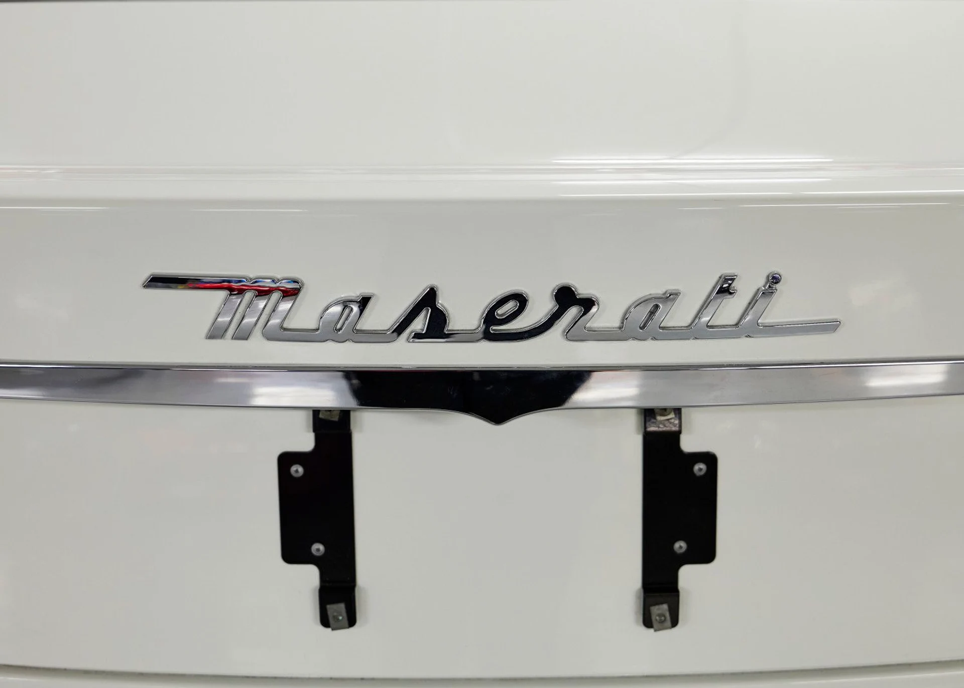 mph009_1705354496_2016_Maserati_Granturismo_8_5dde0a065d