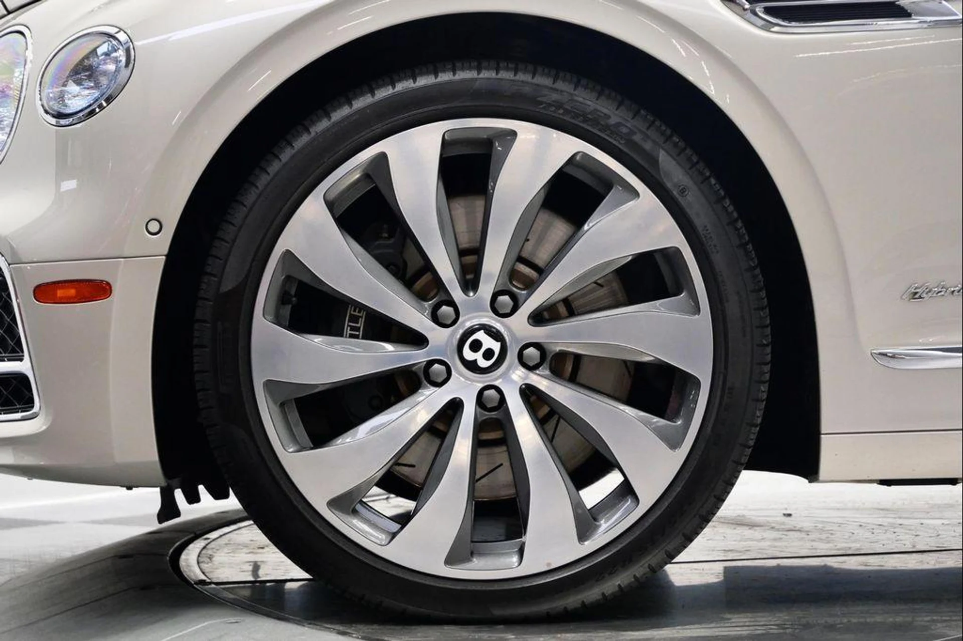 mph009_1712524314_uib9zi8a_R_Lh_U_Hw_Cc_Pk0_NF_5_Qy_Uk_U_31bcdc24c3