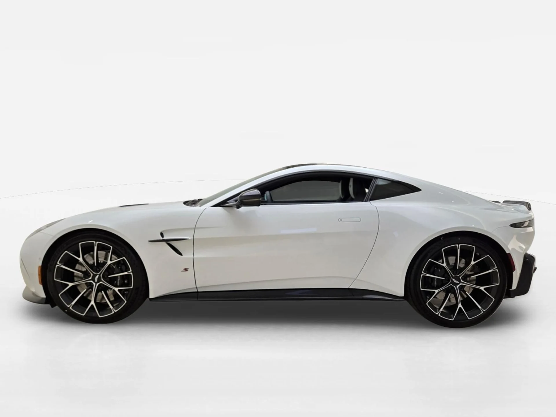 mph009_1714012857_New_2026_Aston_Martin_Vantage_S_1786166315_9f8595dc7a