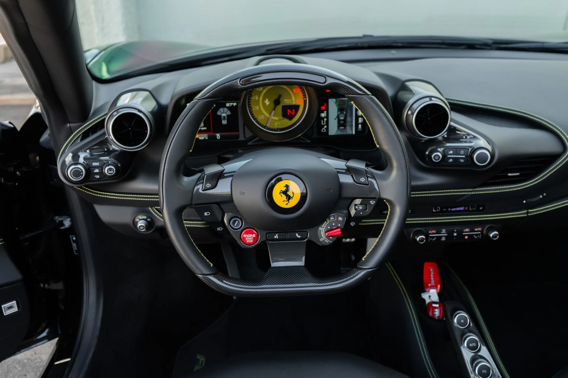 mph009_1731285969_Used_2022_Ferrari_F8_Spider_1791584435_dfe9463111