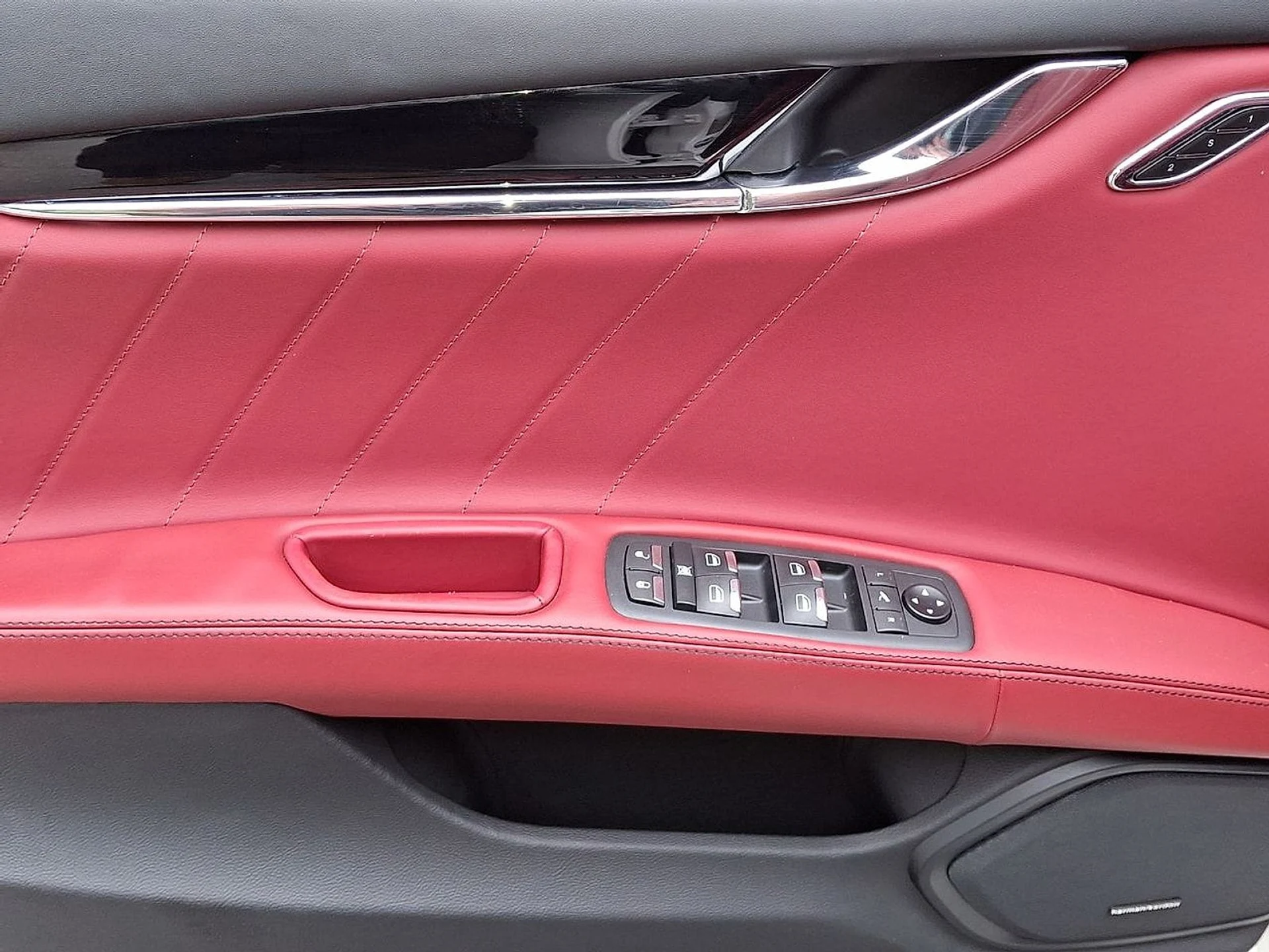 mph009_1737111201_237878e2615e6a37748e8ecd6771297fx_8ecaa38008