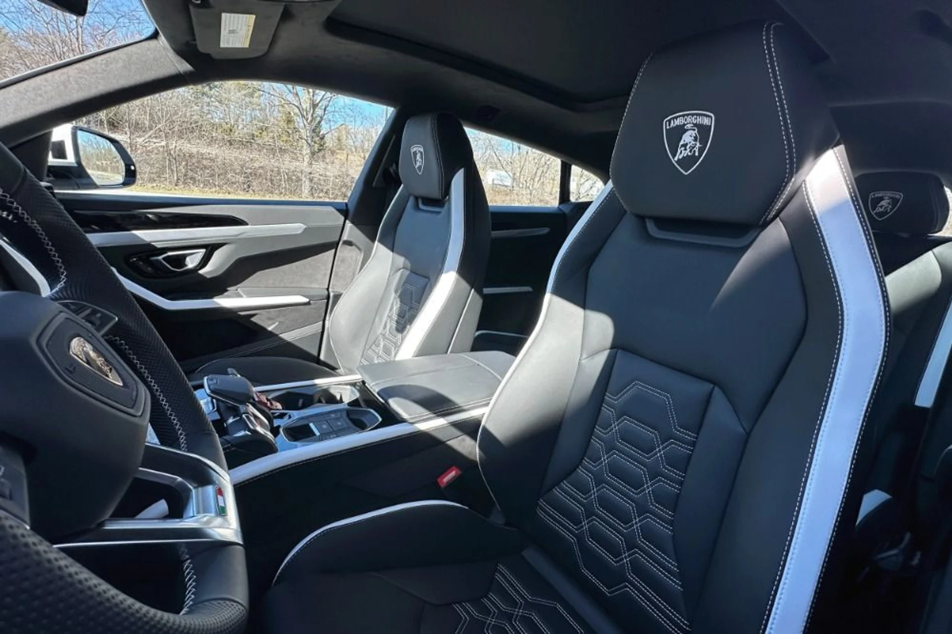 mph009_1737165794_New_2026_Lamborghini_Urus_SE_1773931912_bb3496aced