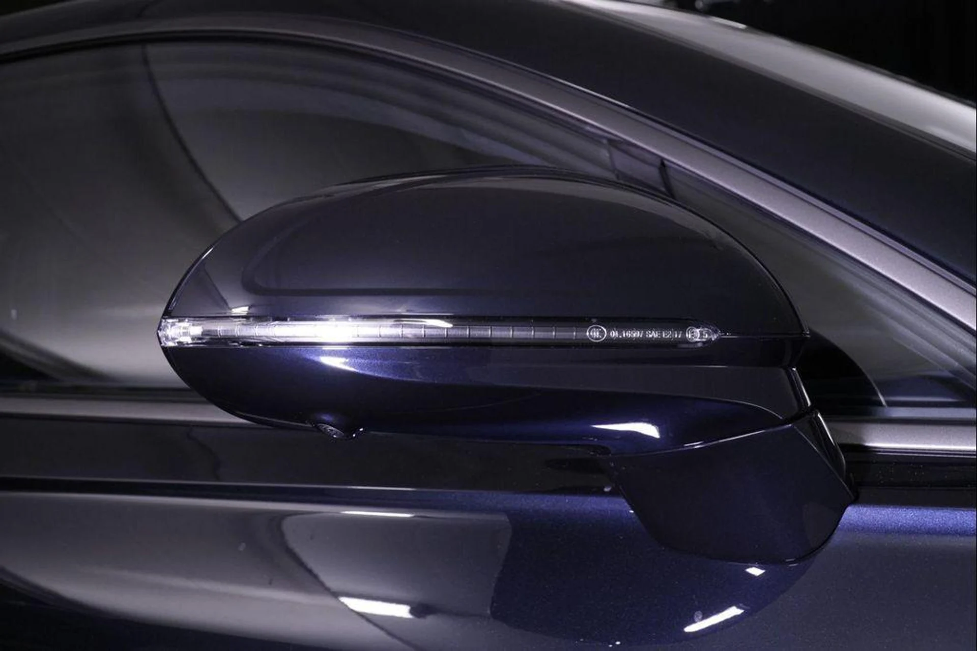 mph009_1738482604_c_Ff22dc_LB_06_FSST_Dkqw_Ad_Sal_CM_8ff81ad5c0