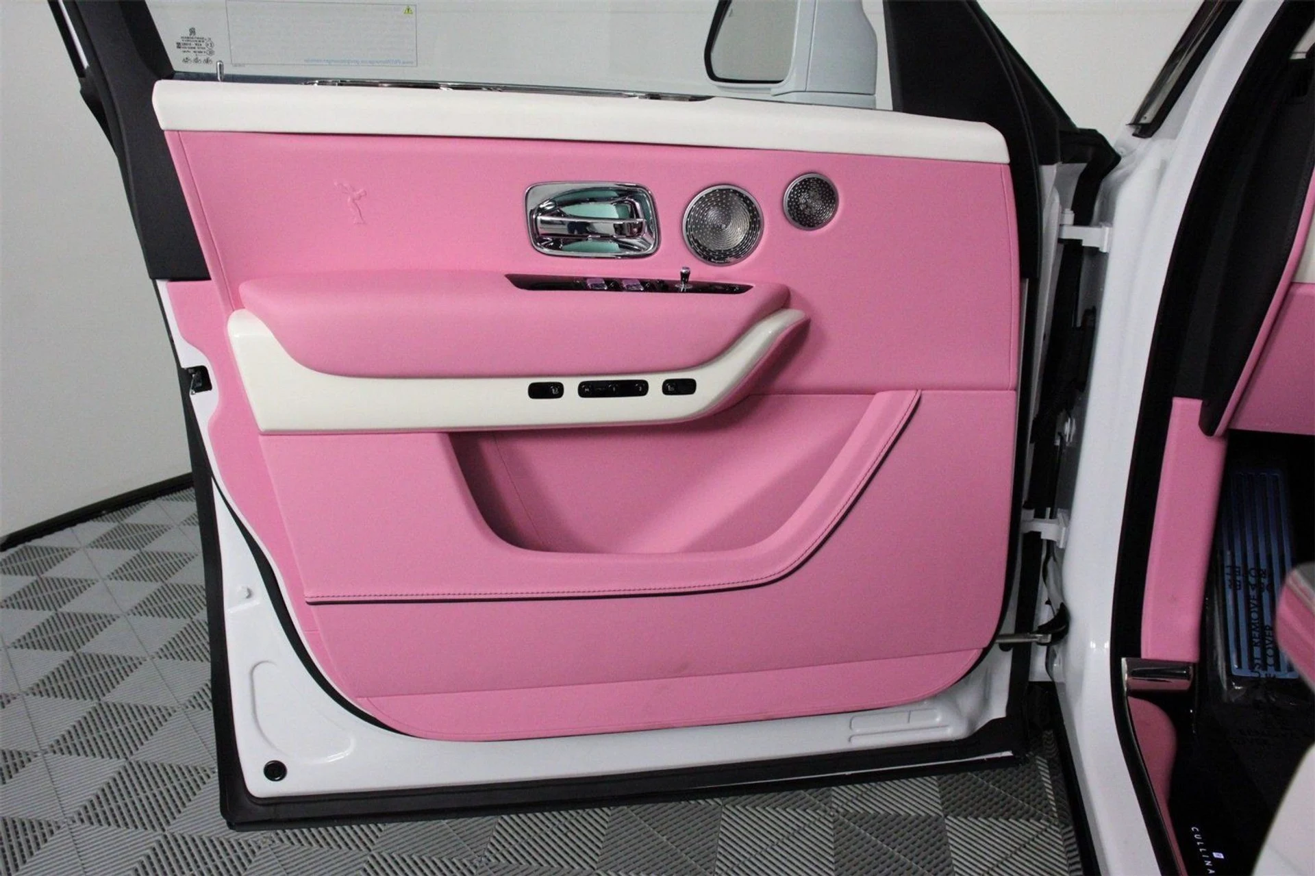 mph009_1741034830_937cd4fed03a896b2c1170b7db344652_8d0f8df580