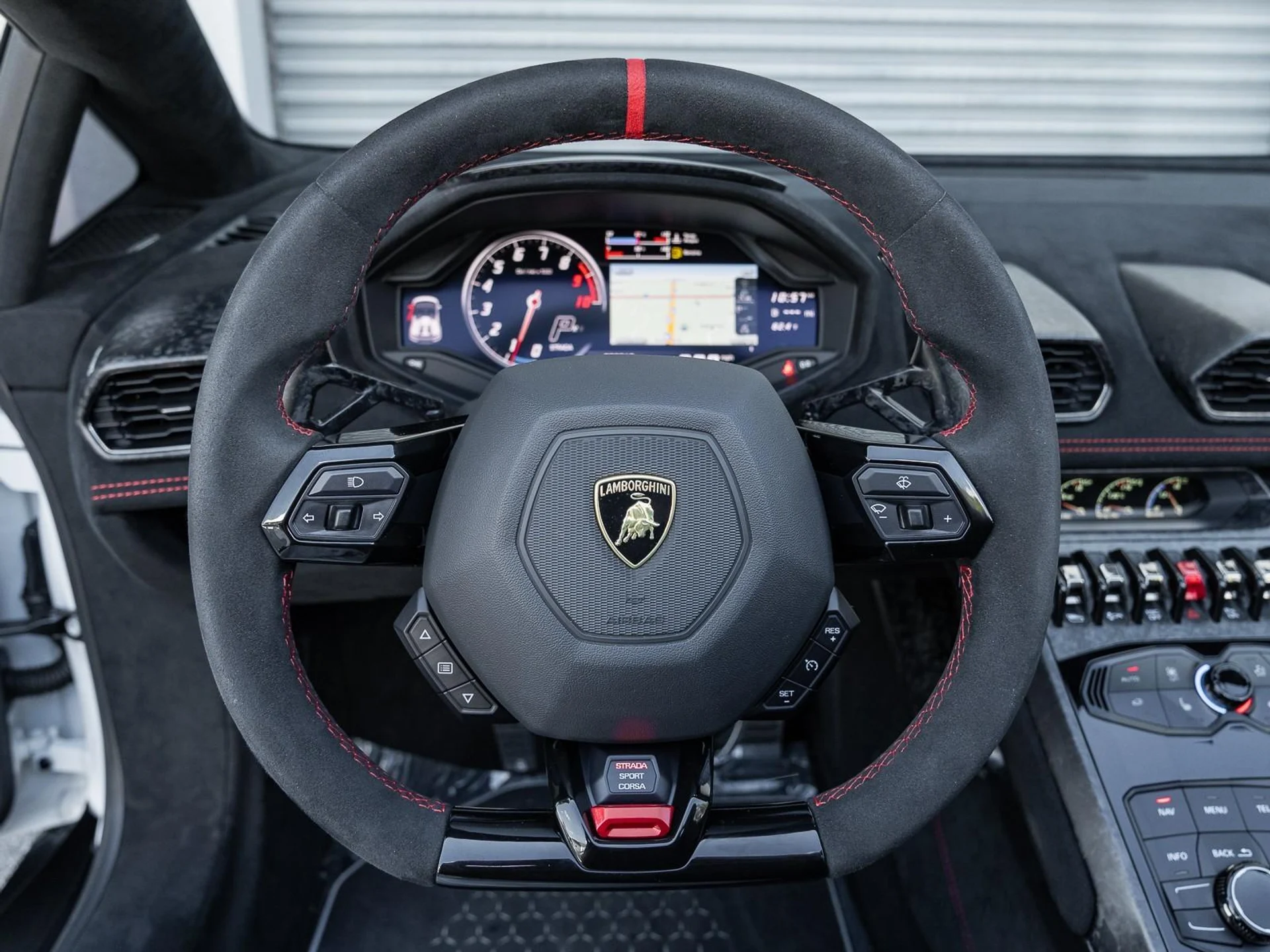 mph009_1744561989_Used_2018_Lamborghini_Huracan_Performante_Spyder_1761599123_3f652e5ebb