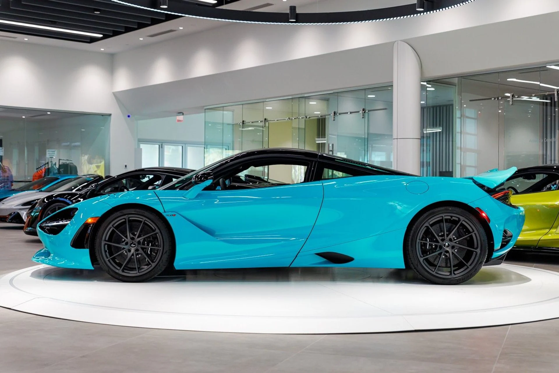 mph009_1757824285_605_p10_l_5d03d471ab