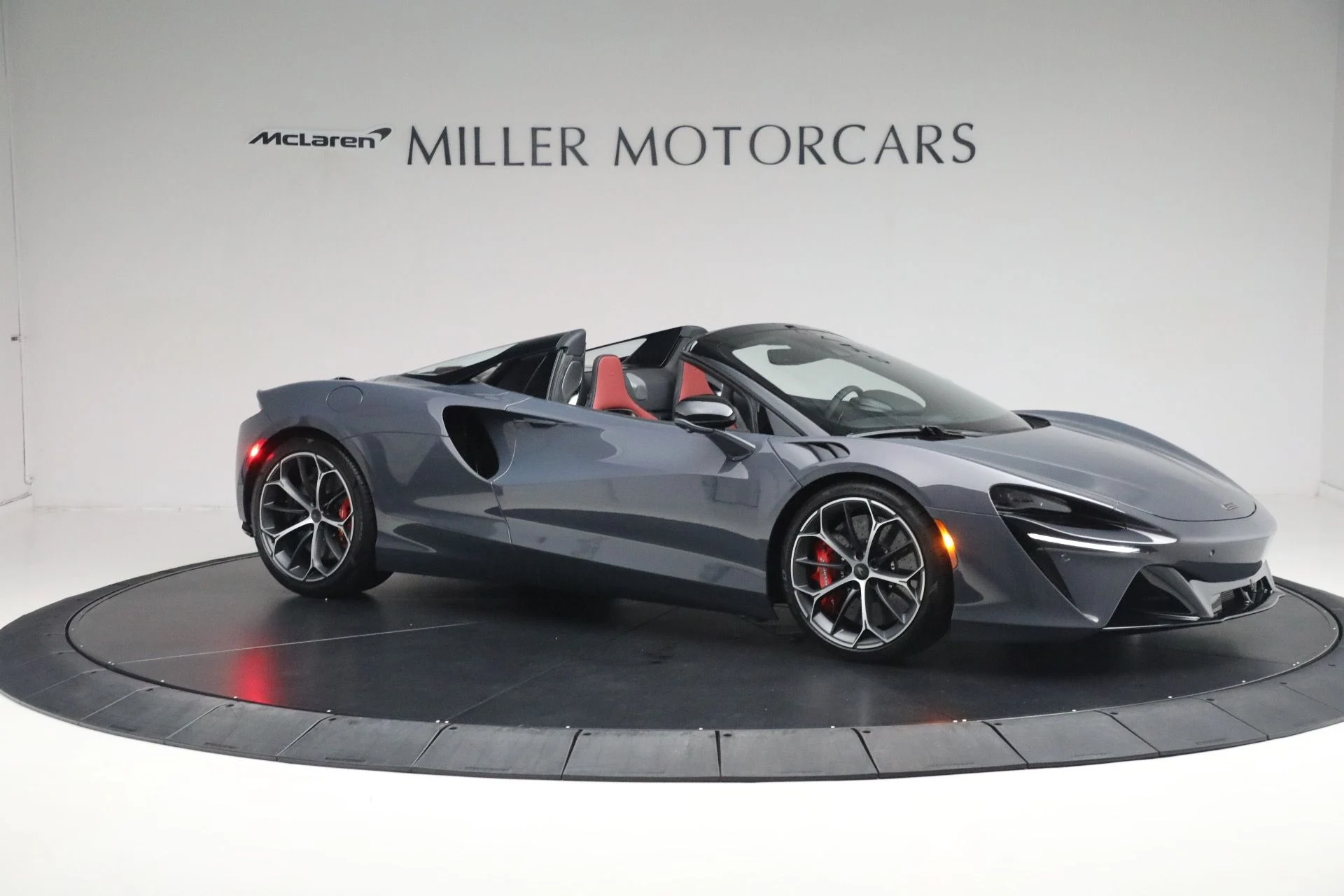 mph009_1764890895_New_2025_Mc_Laren_Artura_Spider_Tech_Lux_e8bdfb0a1e