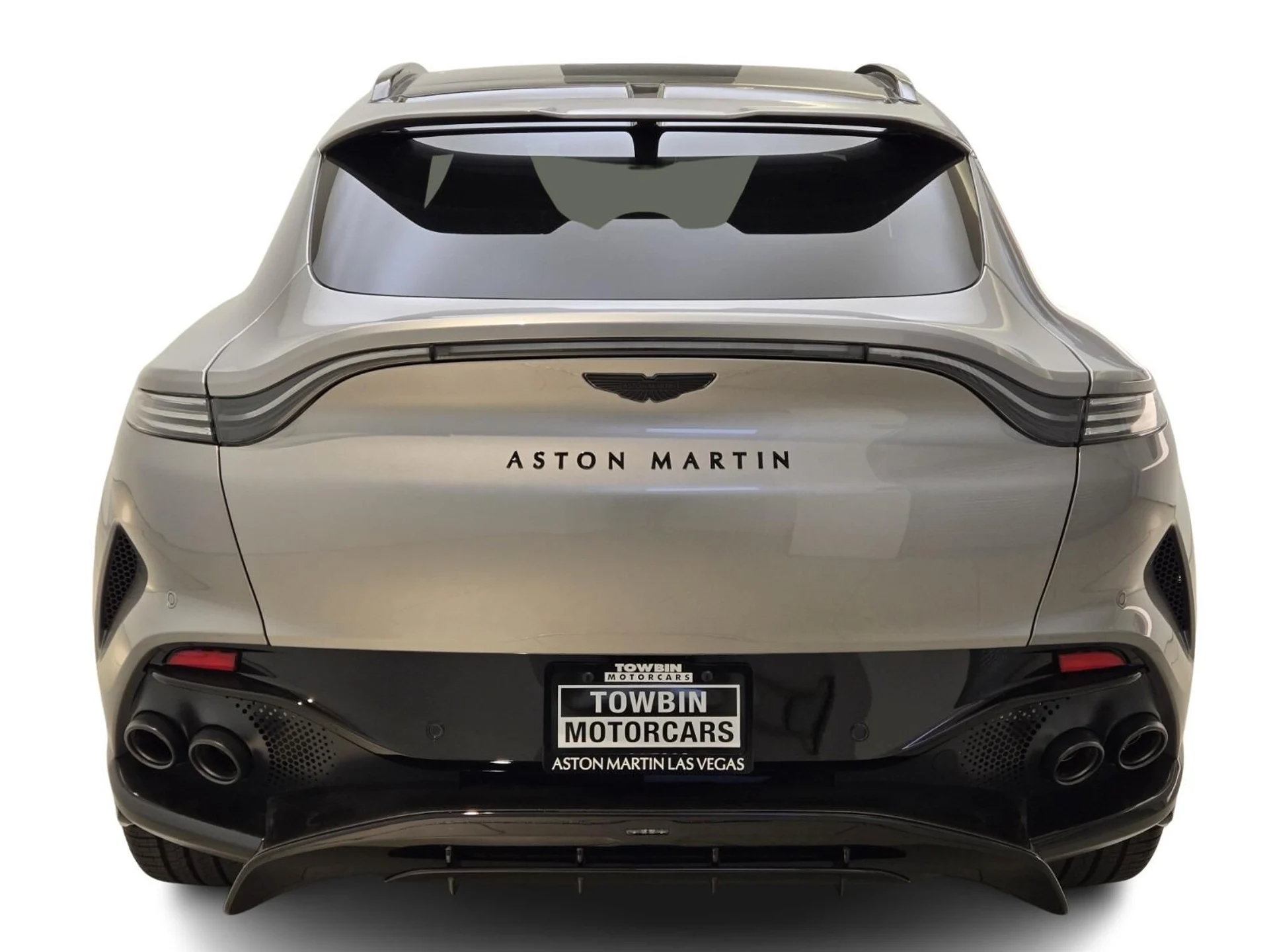 mph009_177141286_New_2025_Aston_Martin_DBX_707_1753162749_339c7b379e