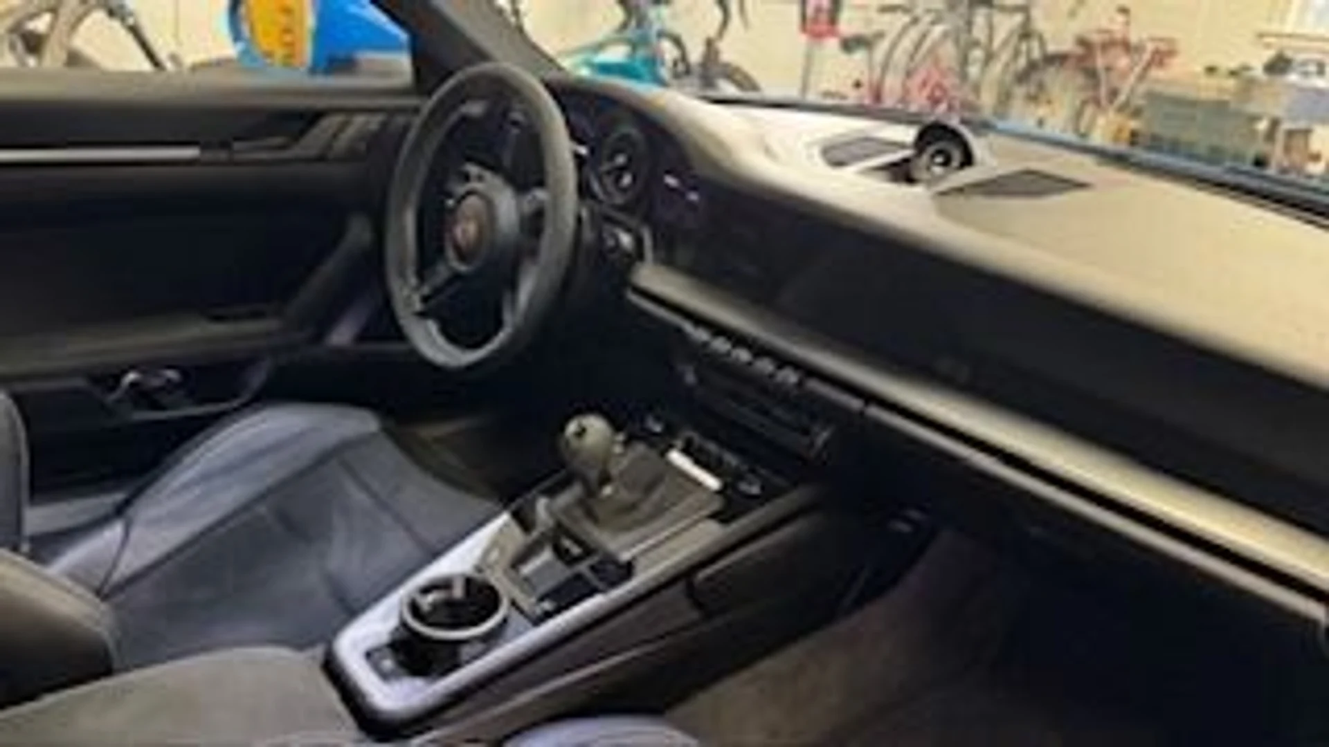 mph009_1771677449_Used_2022_Porsche_911_GT_3_1762816534_ee571b8196