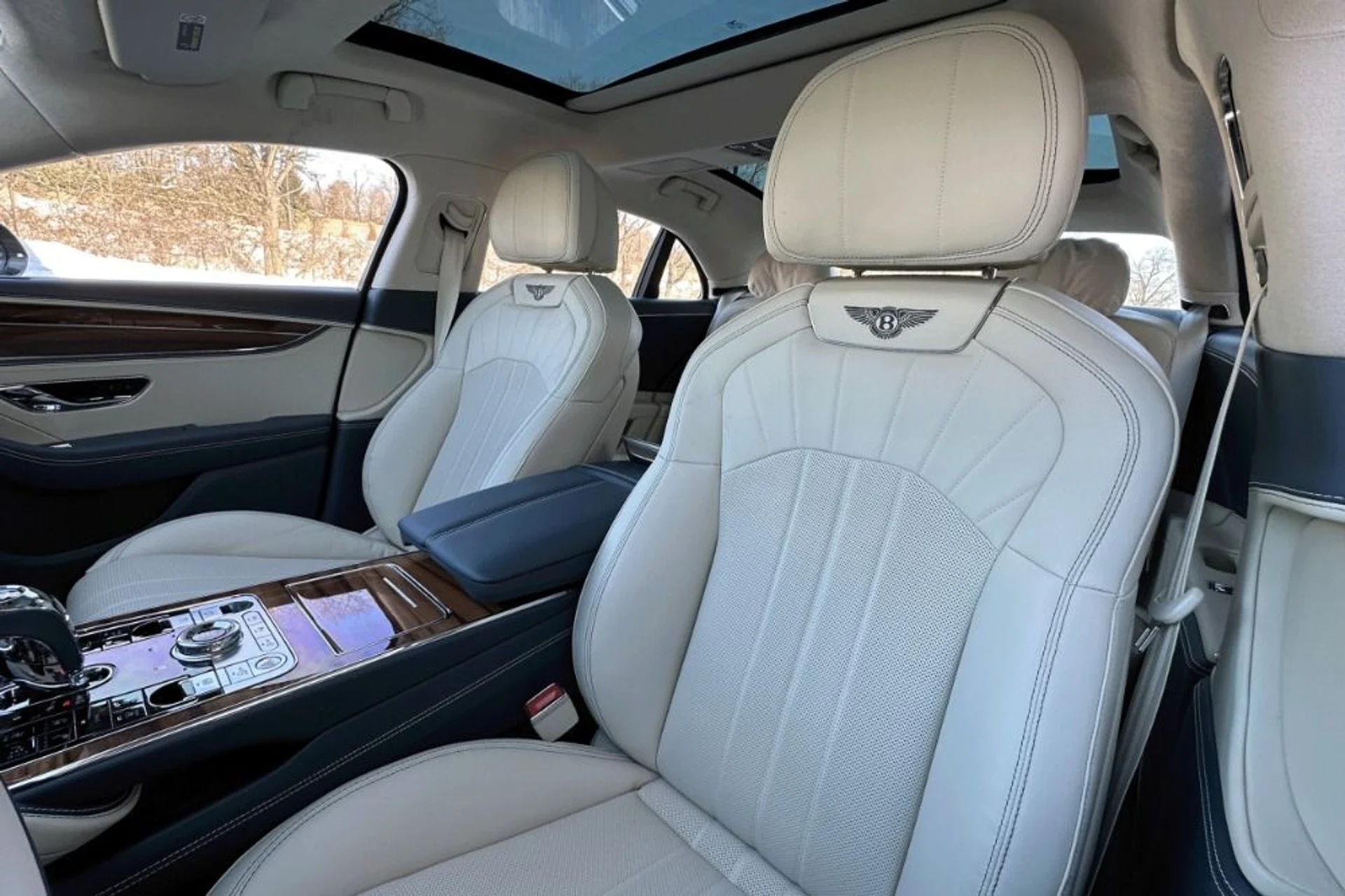 mph009_1774268824_Used_2024_Bentley_Flying_Spur_Edition_8_1769780862_0139f28cab